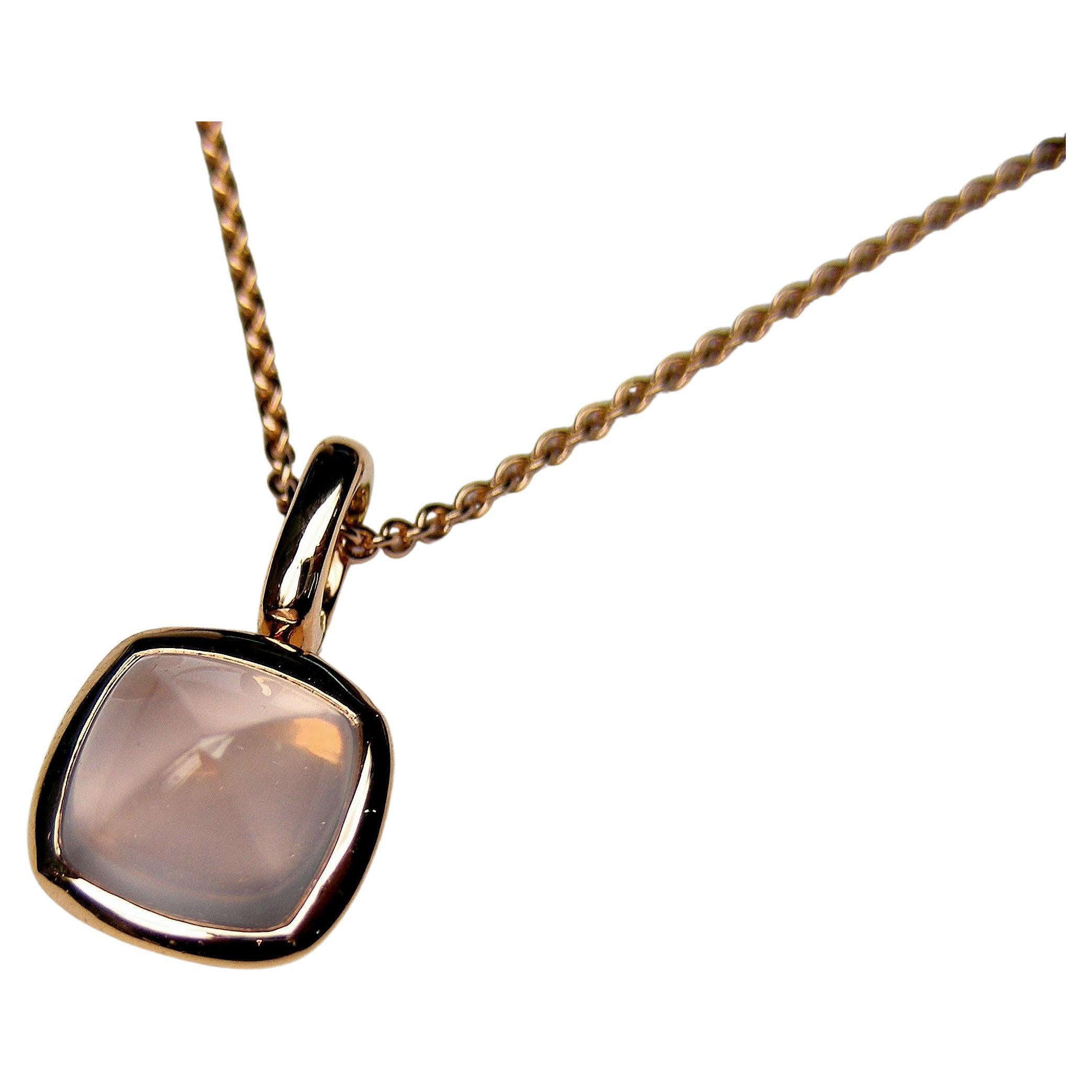 Piramid Cabouchon Pink Quartz in 18k Rose Gold Pendant Necklace