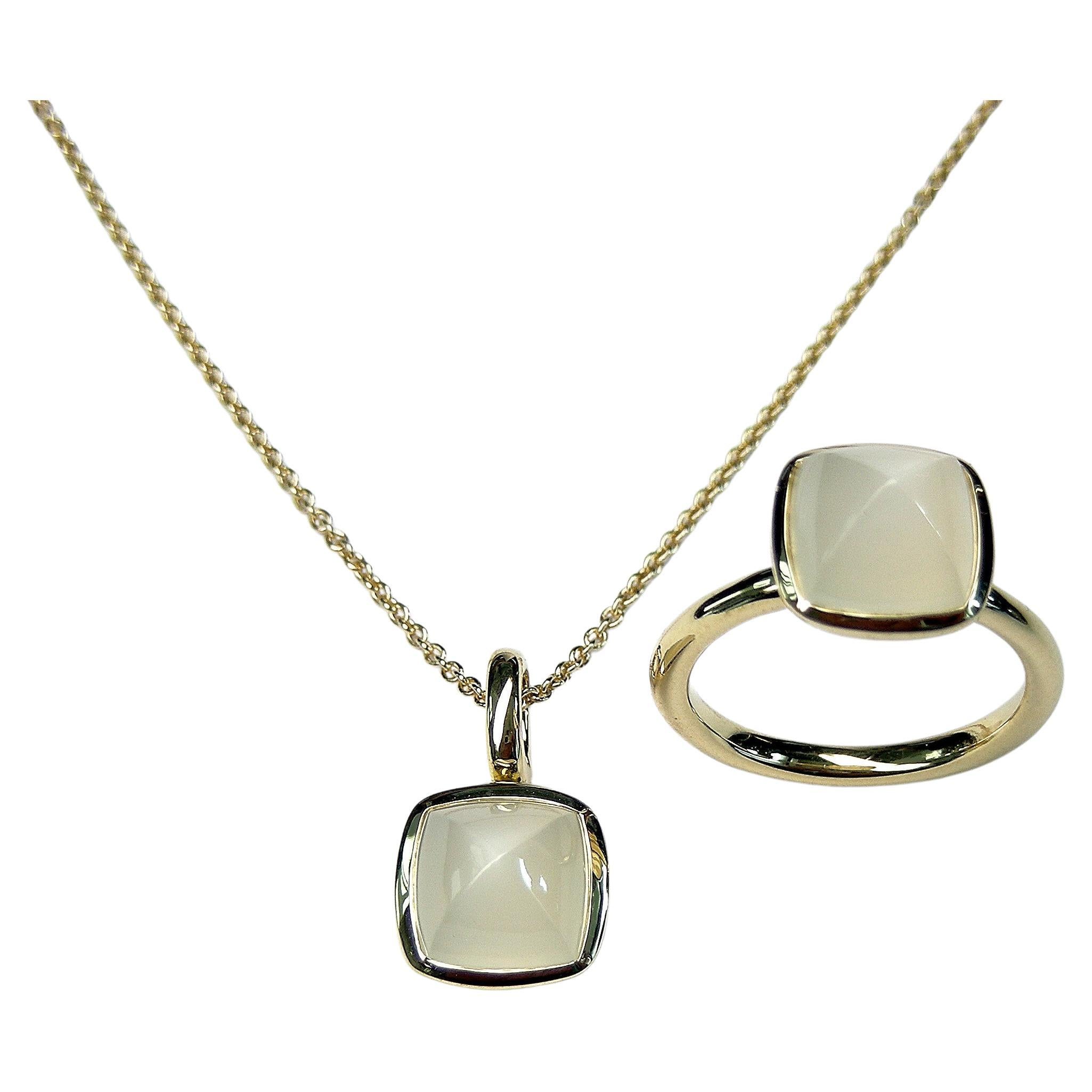 Crisscut Piramid Cabouchon White Moonstone Ring in 18k Yellow Gold Pendant Necklace For Sale