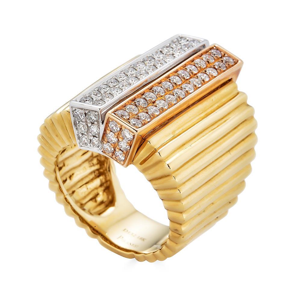 Piranesi Accordion ring 18K white, yellow and rose gold with 1.32 carats diamond

1.32 carats Round Diamonds 
Ring is set in 18K White, Yellow and Rose Gold

Disclaimer:
Please note: All carat weight is approximate and may vary slightly. Colors may