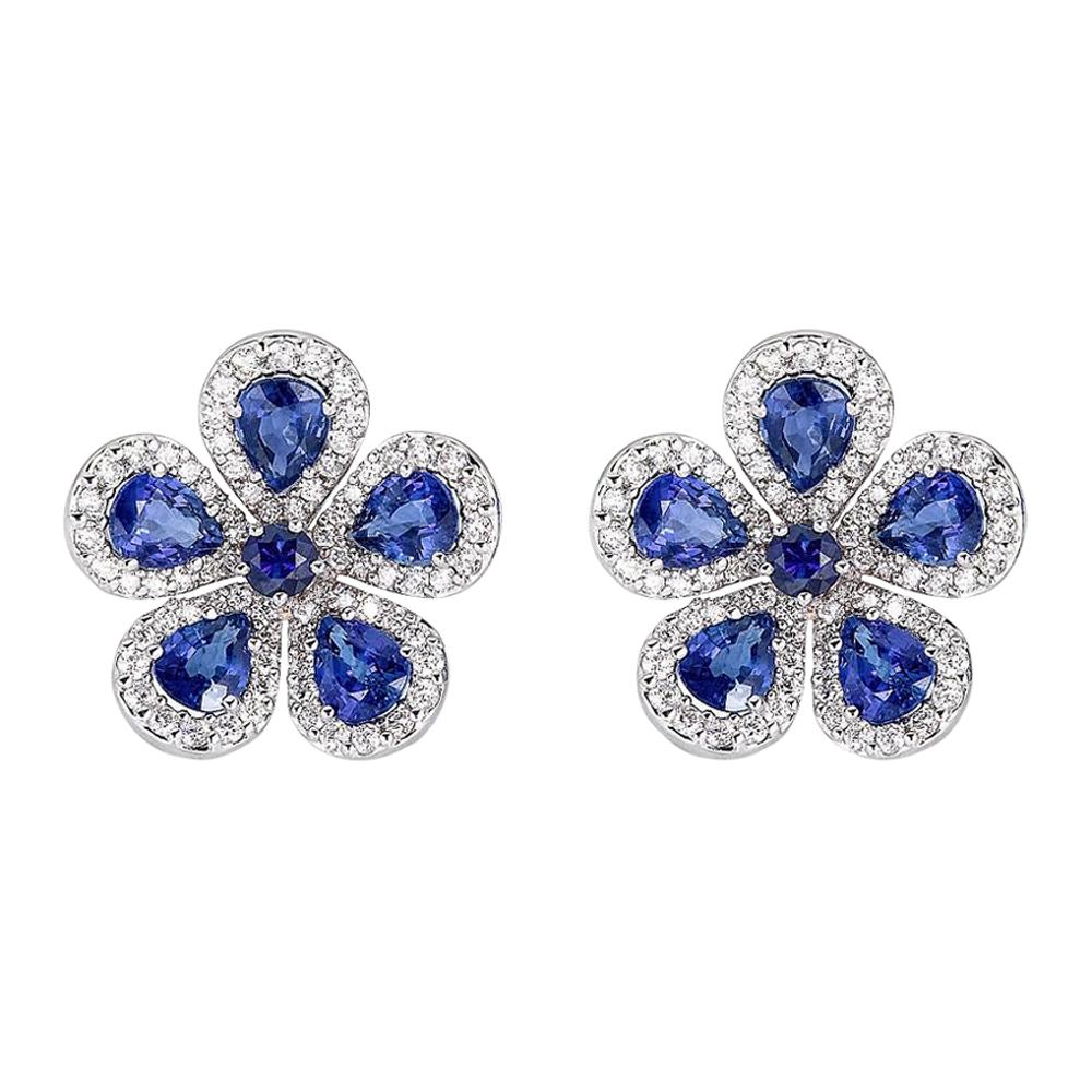 Piranesi Classic Flower Earrings in 18k White Gold with 4.33cts Blue Sapphire For Sale