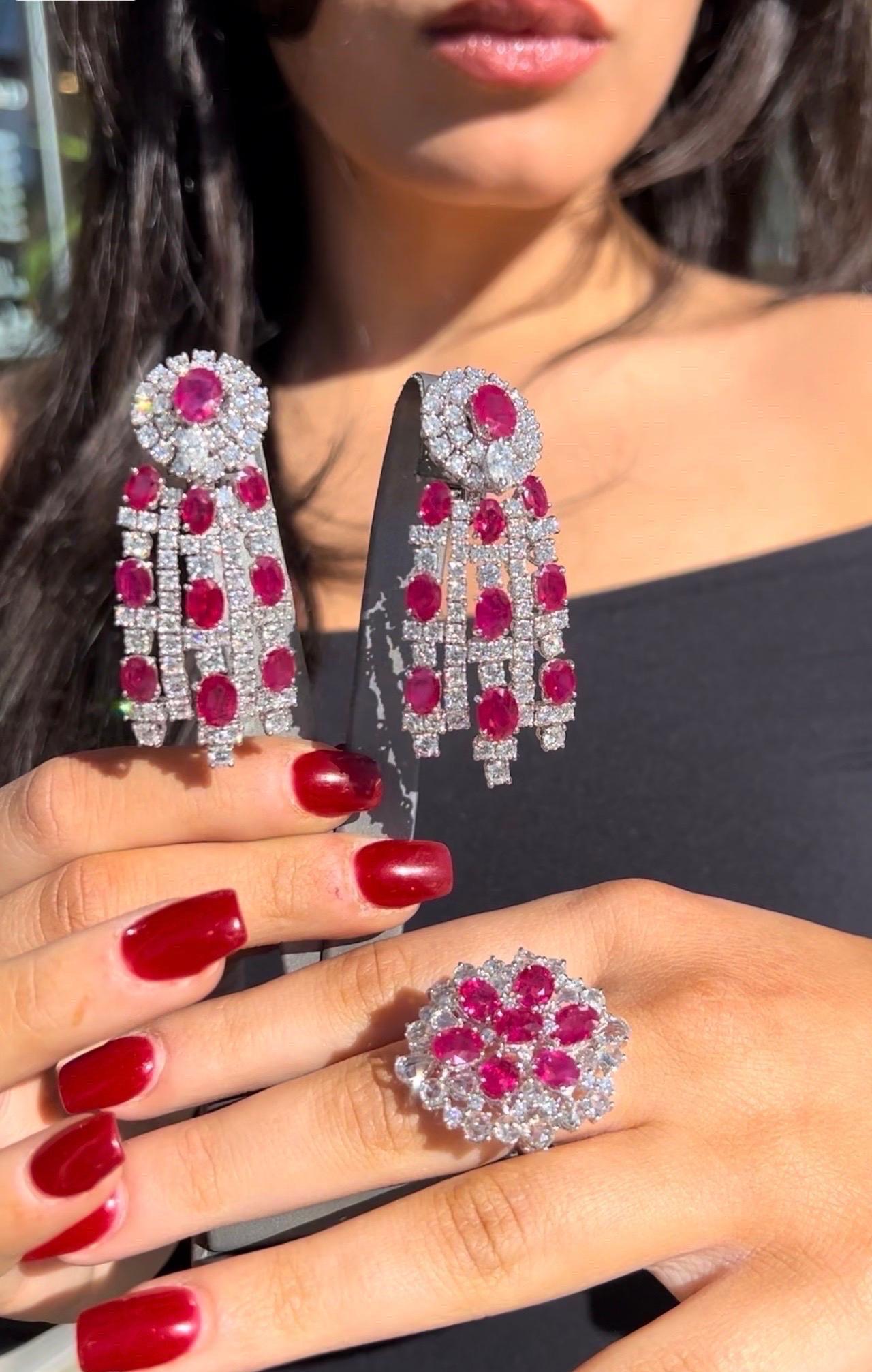 PIRANESI Oval Ruby and Round Brilliant Cut Diamond 32.0 carat Chandelier Earring In condizioni ottime in vendita a Great Neck, NY