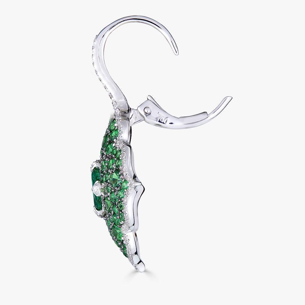 Women's Piranesi Pacha on Wire Earrings in 18k White Gold 2.58cts Emerald & Tsavorite For Sale