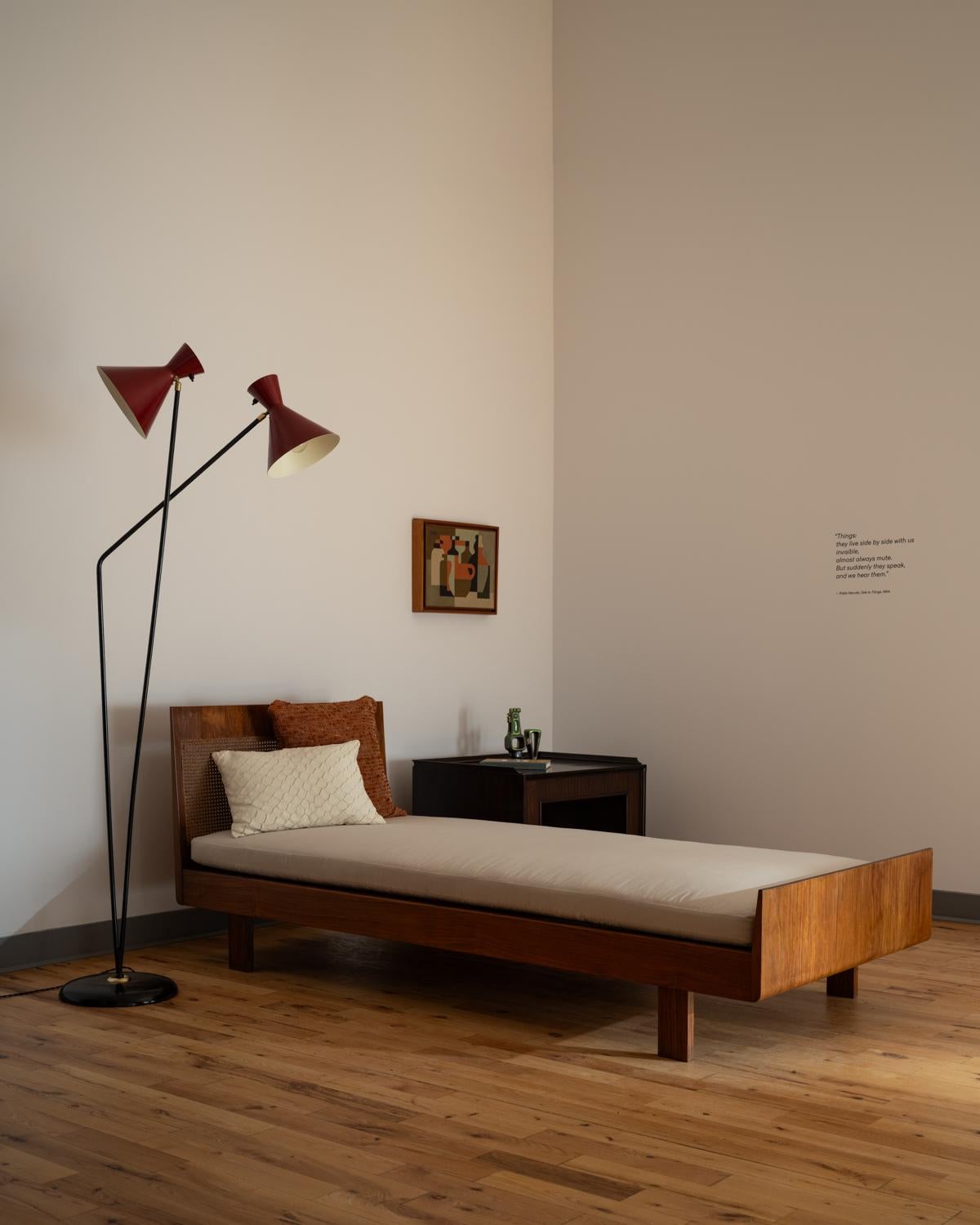 Cuir Coussin Pirarucu en cuir Off White par Bossa Home Collection, 2025 en vente