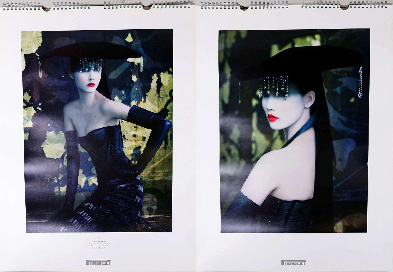 Collectible - Pirelli - Demarchelier
Measures : ~44cmx60cm 
Patrick Demarchelier in Shanghai, China.
(in original shipping carton)
Burgo Group S.p.A / numbered