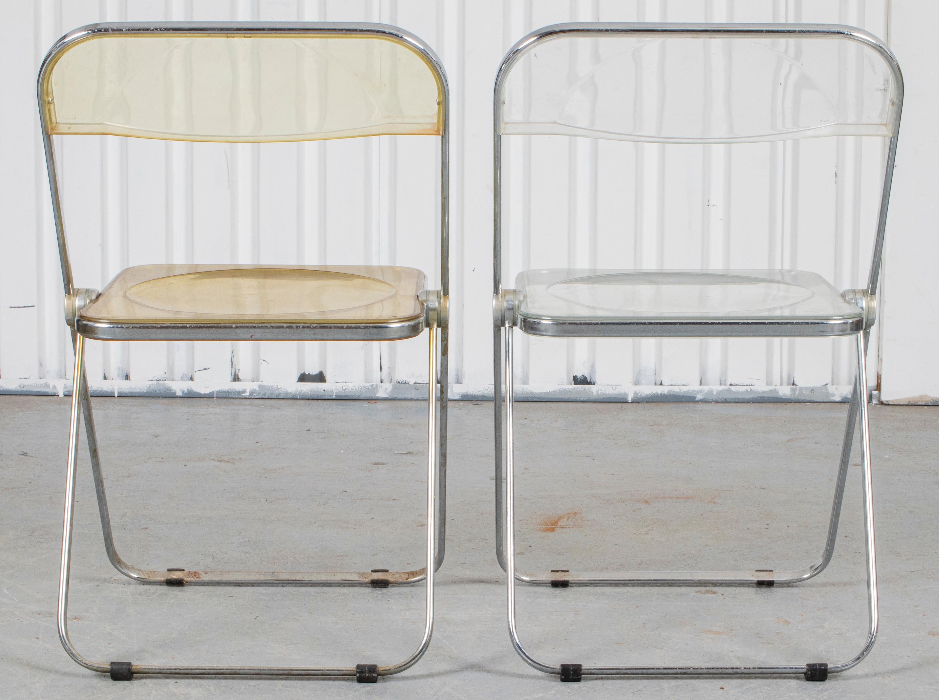 Piretti Castelli Lucite 'Plia ' Folding Chairs, 4 In Good Condition For Sale In New York, NY