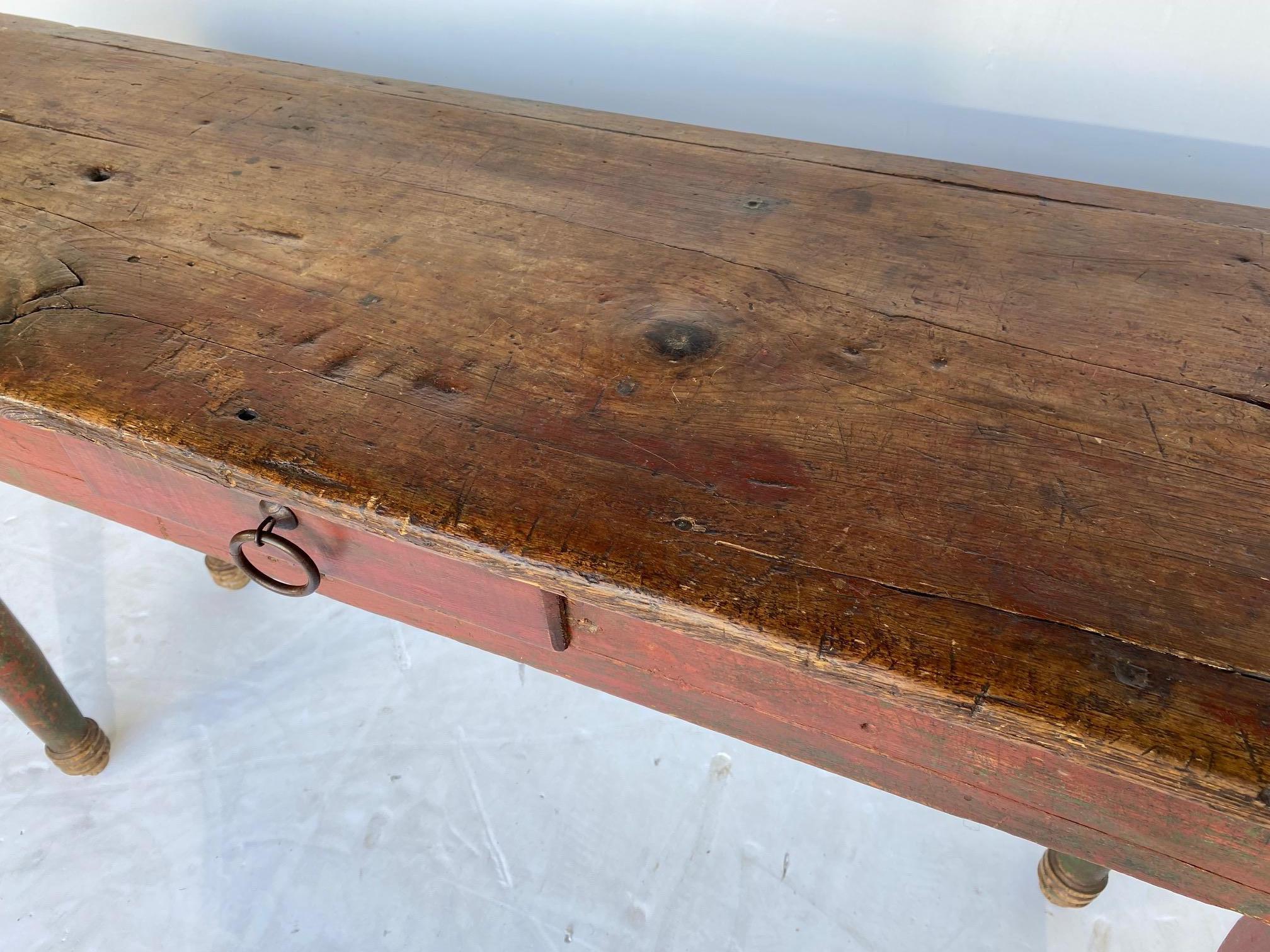 Pirimitve Console Table In Distressed Condition For Sale In Pomona, CA