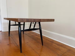 Tavolino Pirkka di Ilmari Tapiovaara