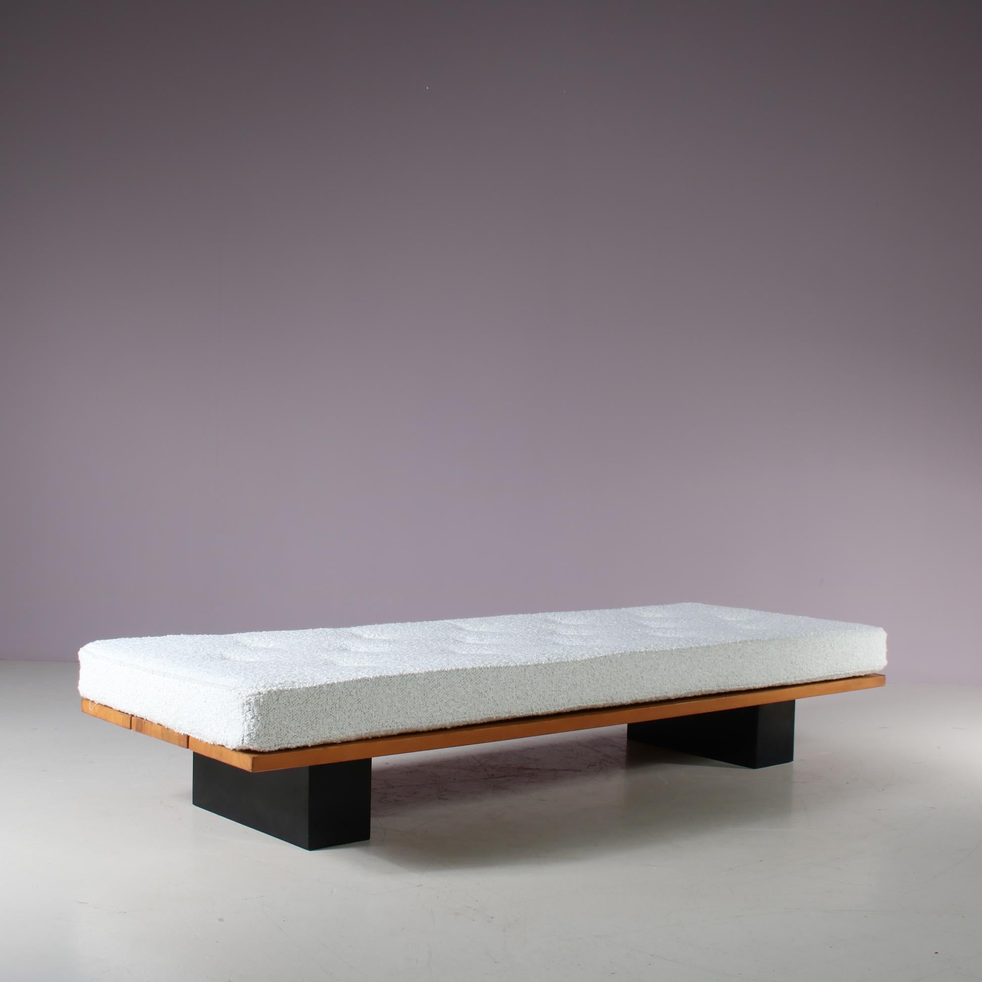 Scandinavian Modern Pirkka Daybed by Ilmari Tapiovaara for Laukaan Puu, Finland 1950