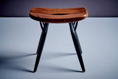 Sgabello Pirkka di Ilmari Tapiovaara per Laukaan Puu