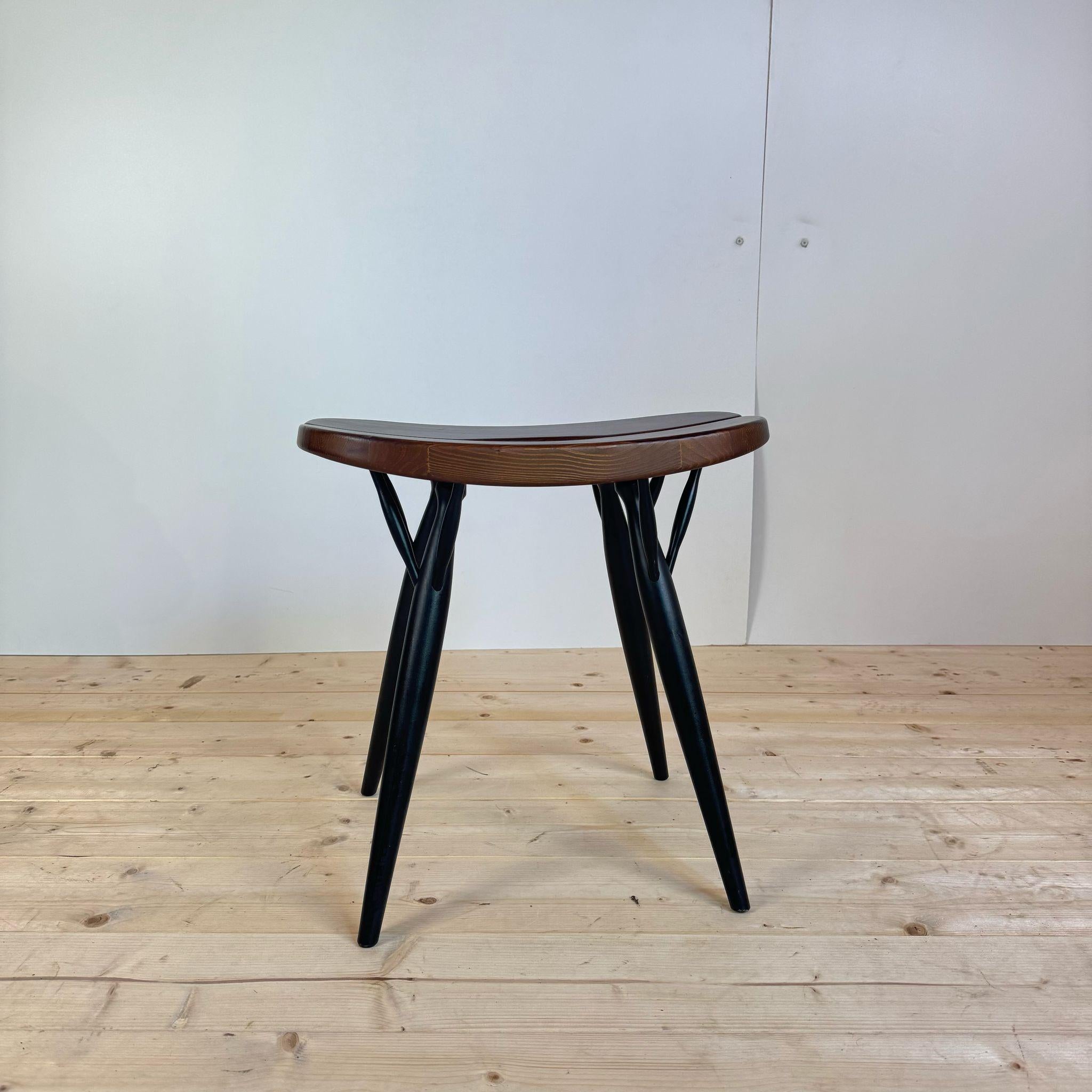 Pirkka Hocker Ilmari Tapiovaara für Artek 1950 im Zustand „Hervorragend“ im Angebot in Torino, IT
