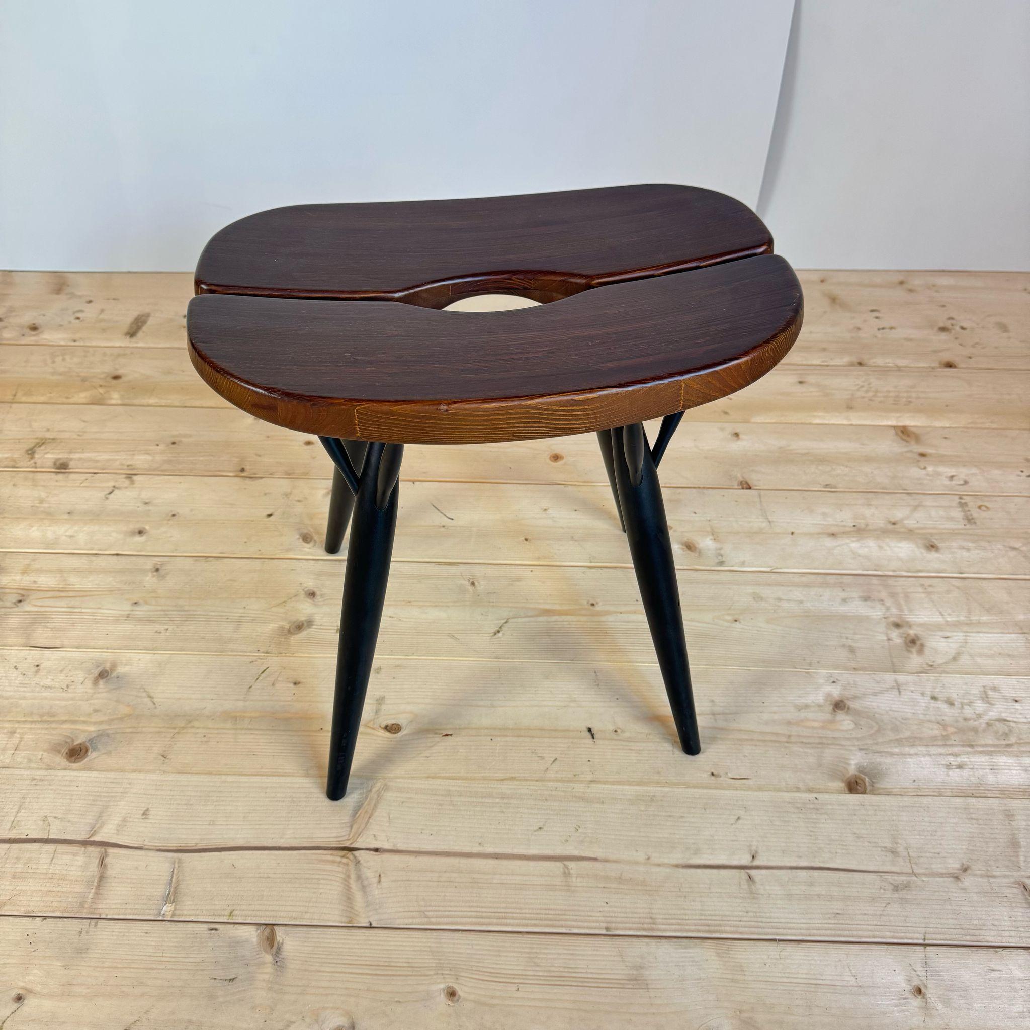 Pirkka Hocker Ilmari Tapiovaara für Artek 1950 (Mid-20th Century) im Angebot