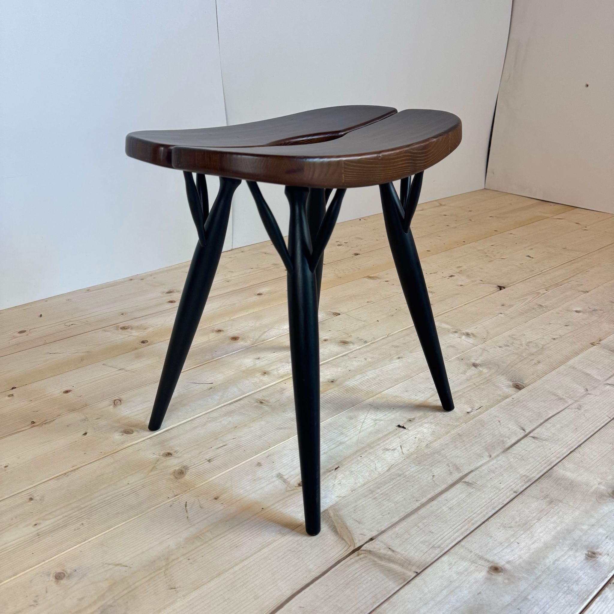 Pirkka Hocker Ilmari Tapiovaara für Artek 1950 (Teakholz) im Angebot