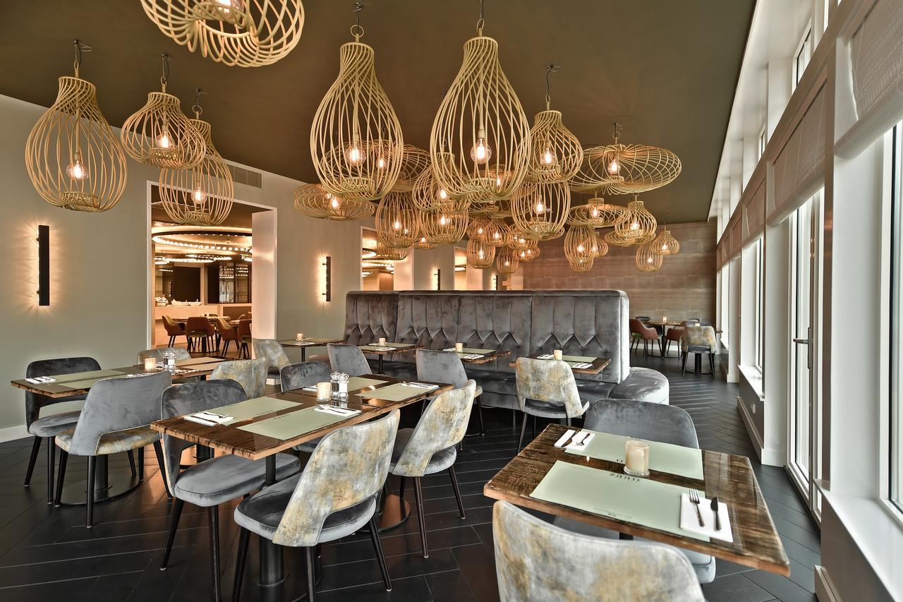 Lampada a sospensione contemporanea Pirouette I Round Matt Black Steel di JSPR in vendita 7