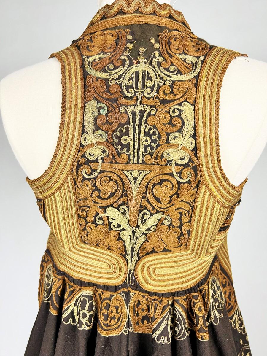 Pirpiri coat in embroidered wool felt - Greece Ottoman Empire 19th century 5