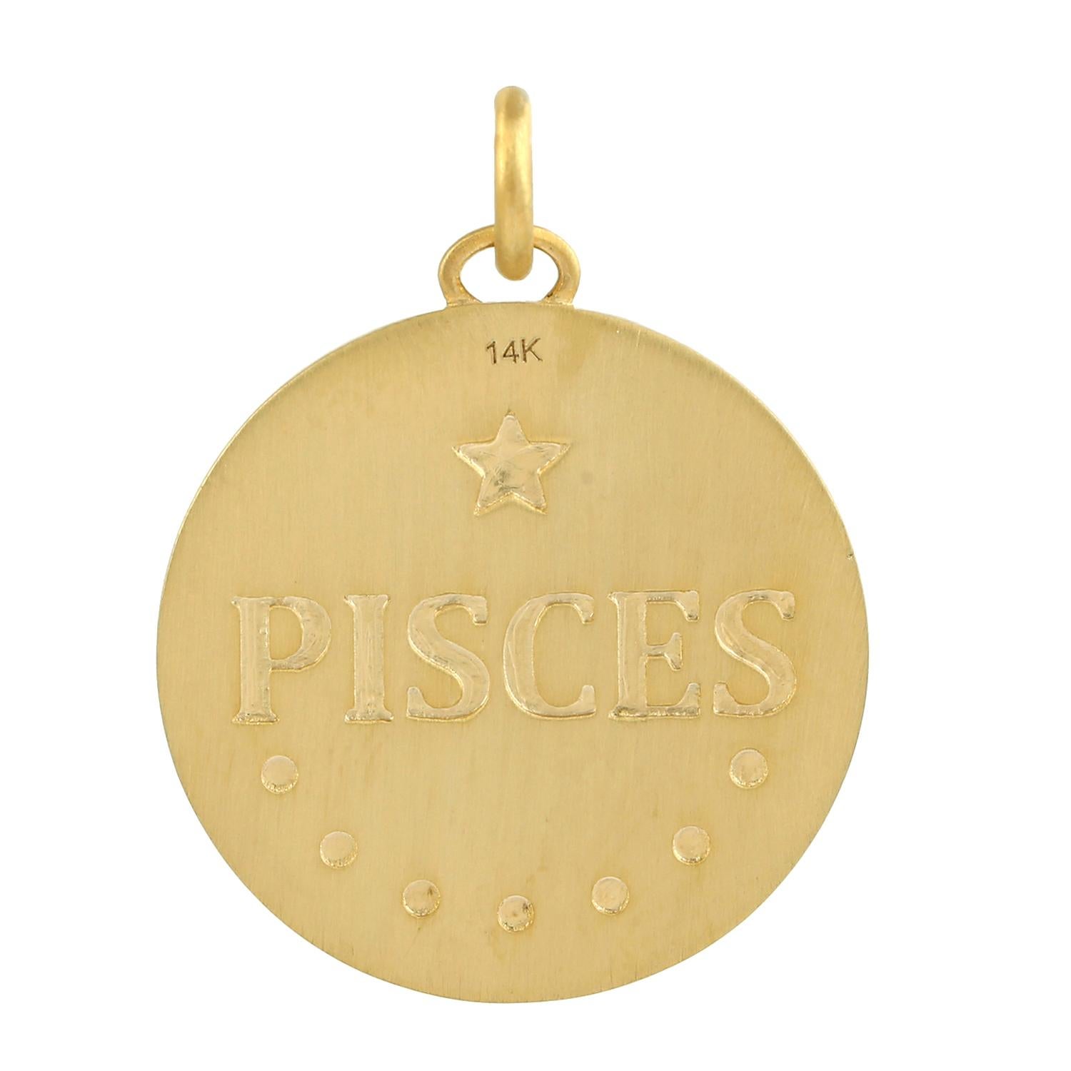 Taille mixte Pendentif en or jaune 14k signe solaire Pisces avec diamants pavés en vente