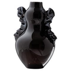 "Vase en verre soufflé noir "Piscis Couture