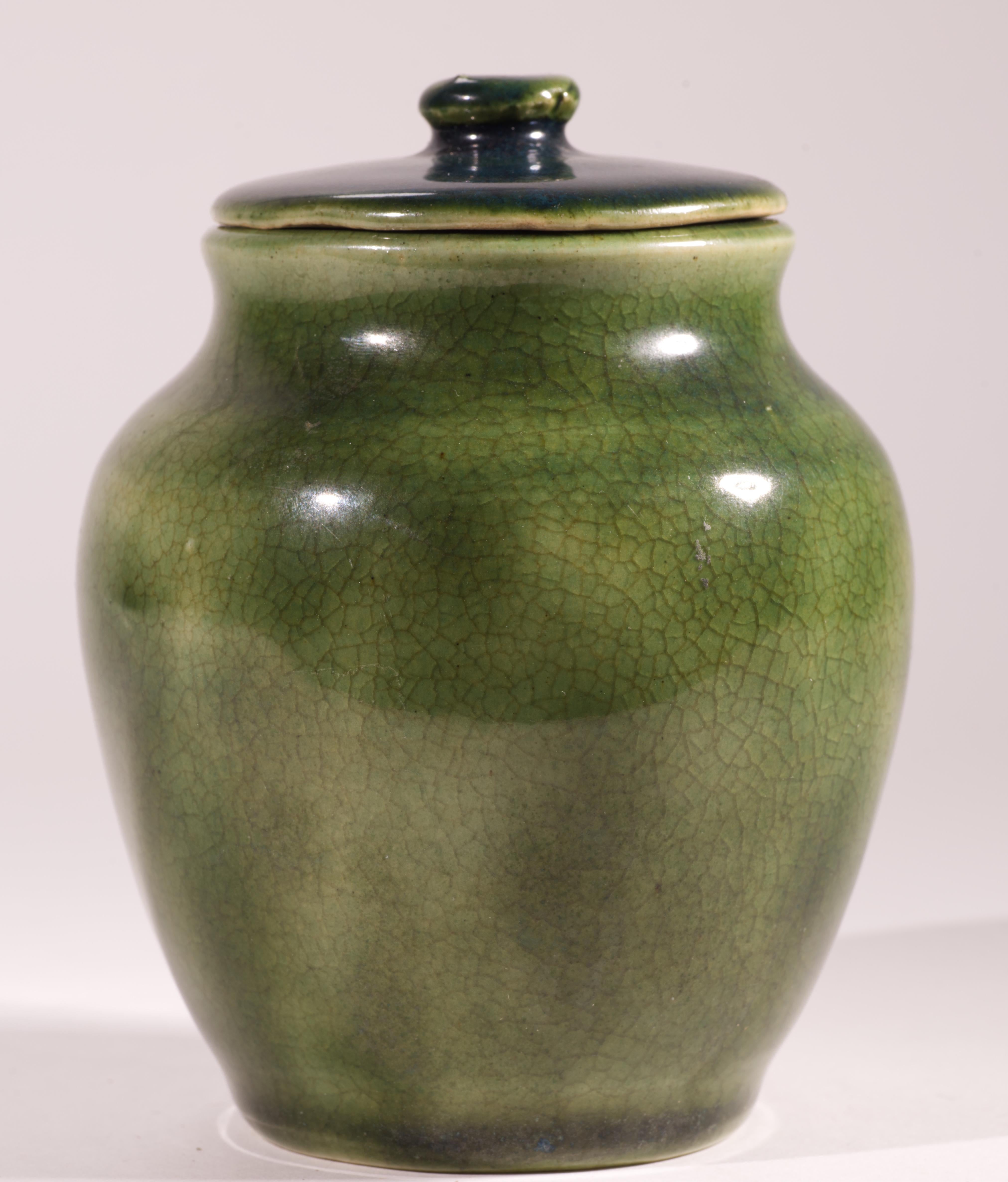Ceramica Vasetto di zenzero della foresta di Pisgah con coperchio, North Carolina Studio Pottery, anni '30 in vendita