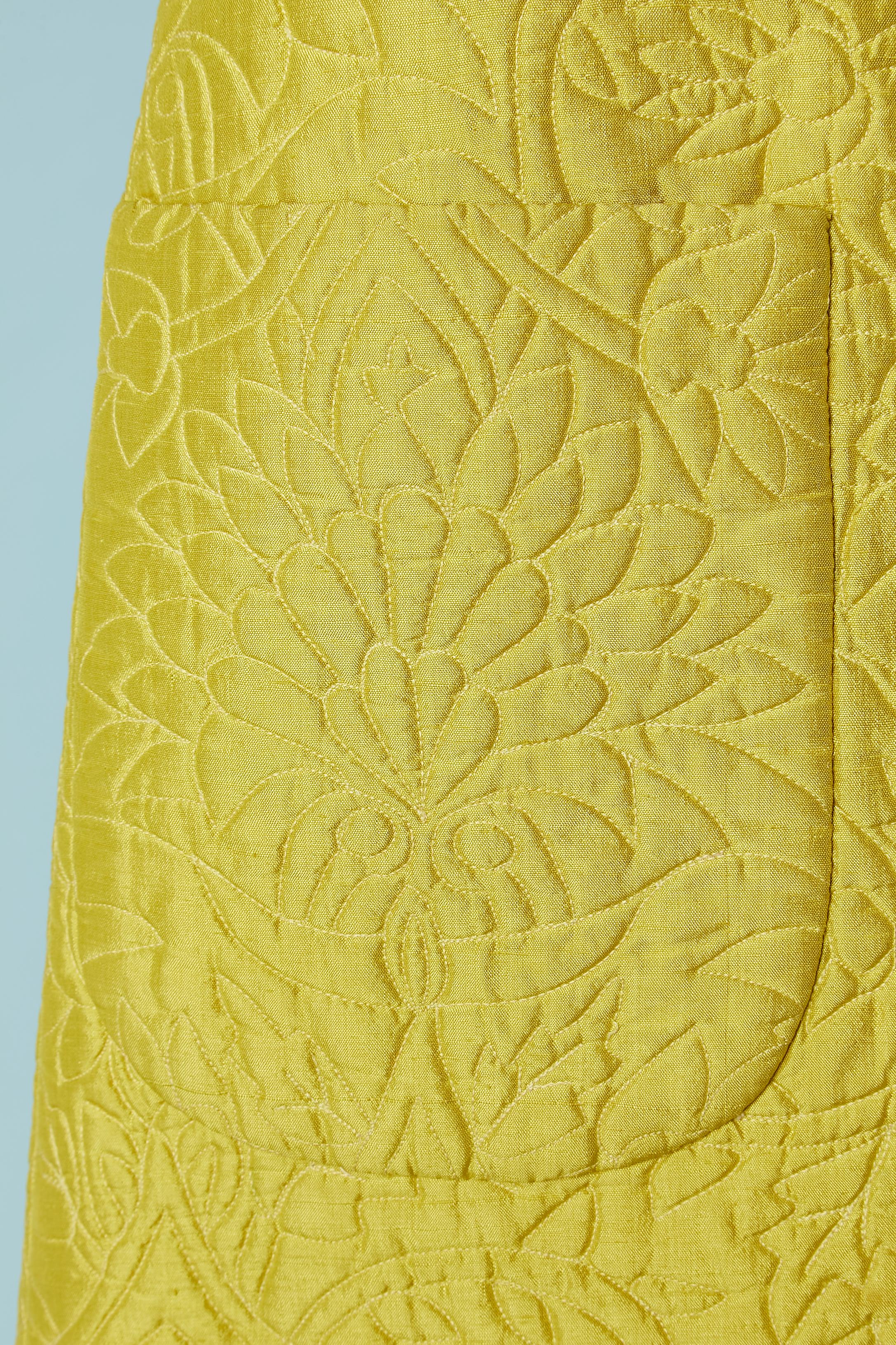 Brown Pistachio green long quilted skirt in raw silk Circa 1970's For Sale