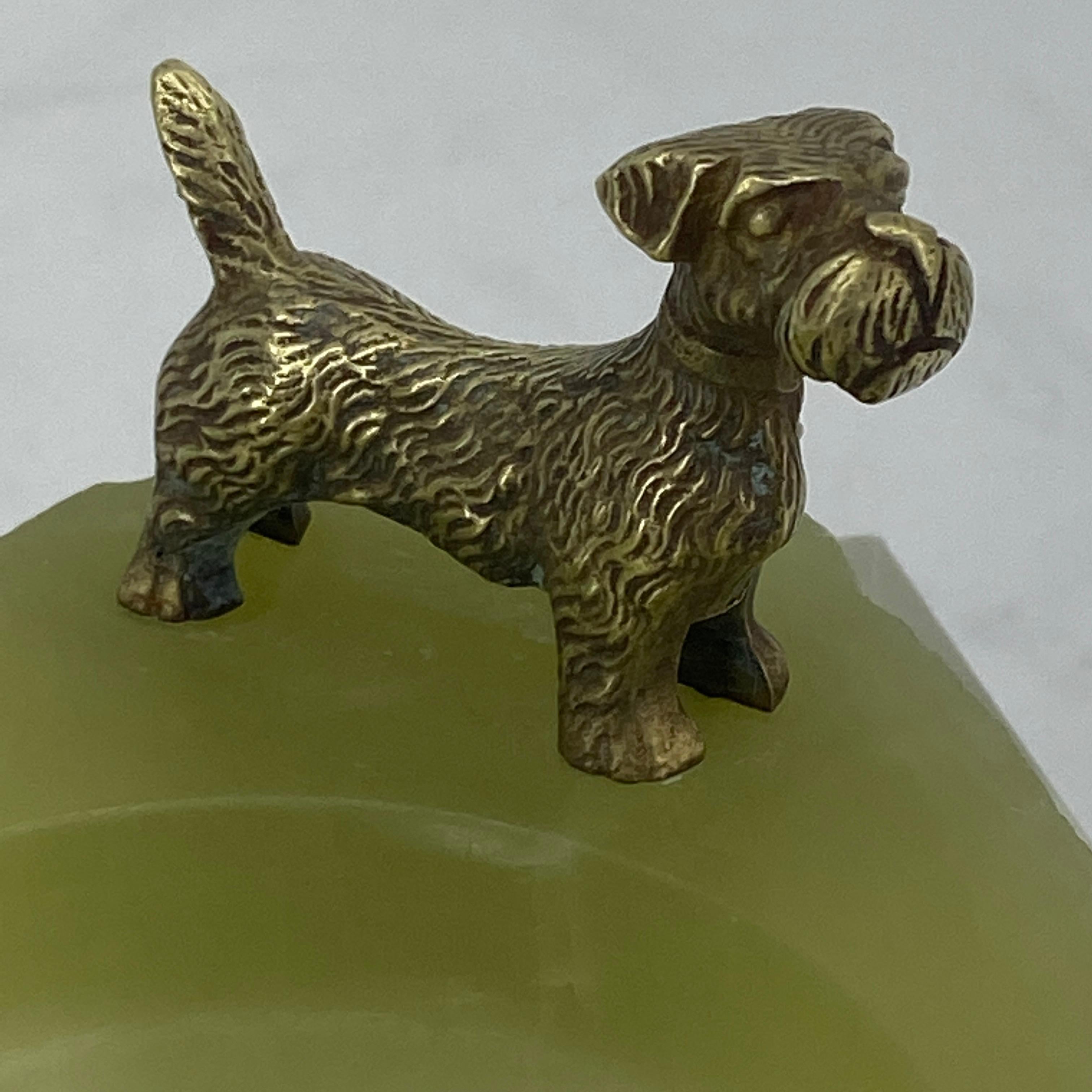 French 1920s bronze terrier on green onyx ashtray, Art Deco.
 
