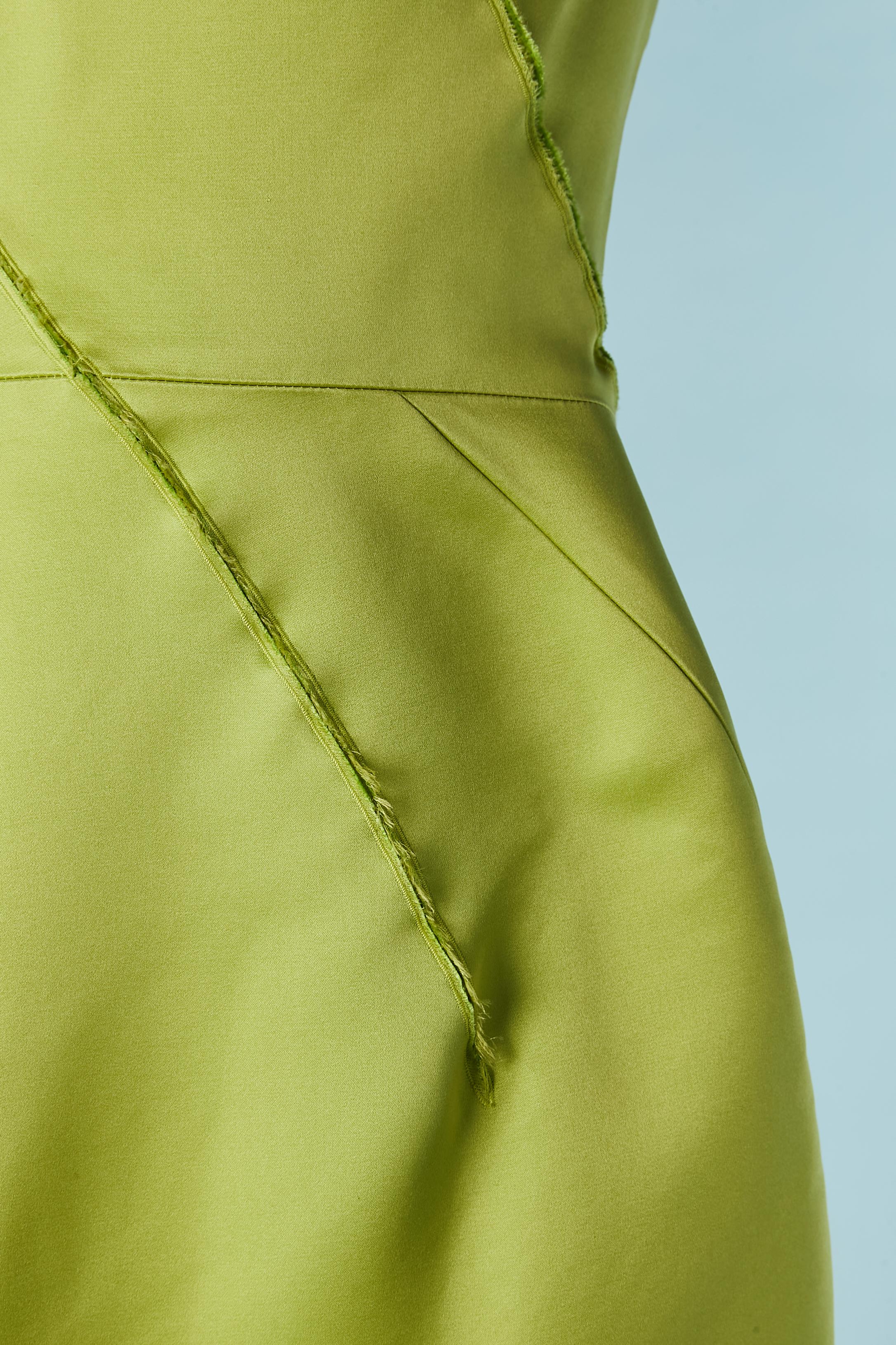 Pistaziengrünes Seiden-Satin-Bustier-Abendkleid Nina Ricci NEU mit Etikett im Zustand „Neu“ im Angebot in Saint-Ouen-Sur-Seine, FR