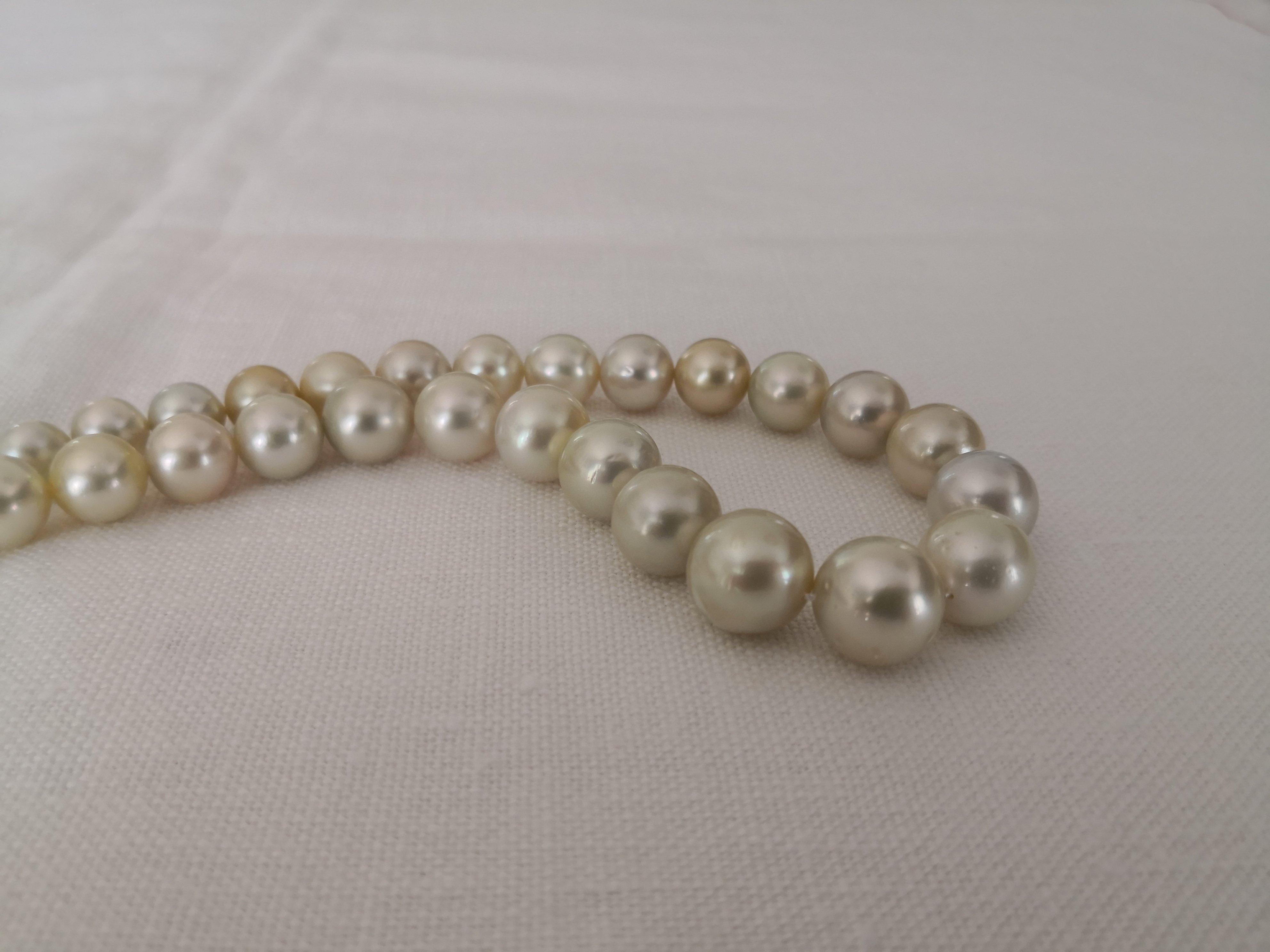 Bead Pistacho Golden Natural Color and High Luster South Sea Pearl Strand Choker For Sale