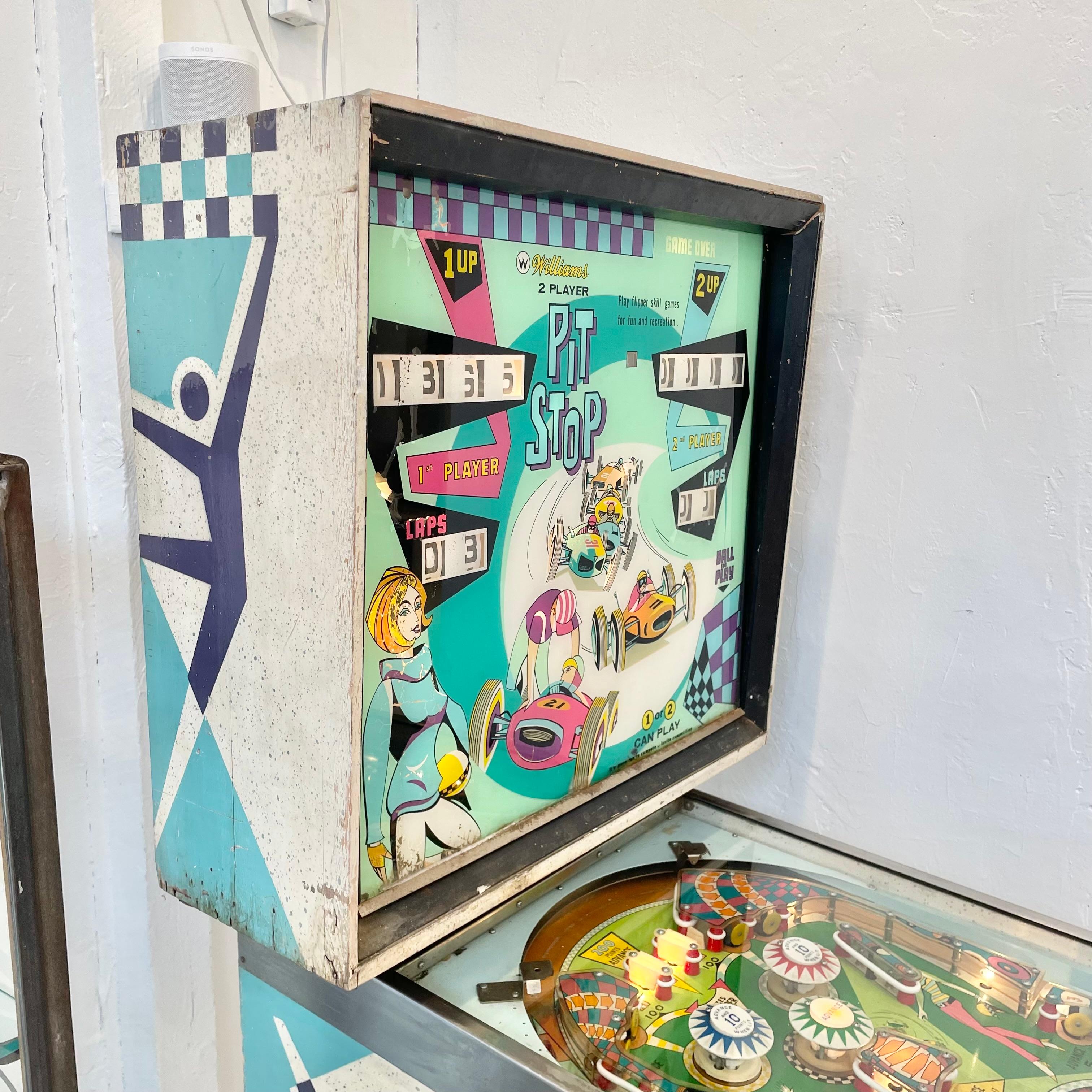 Pit Stop Pinball Arcade Game, 1968 USA 1
