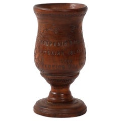 Jarrón de madera de la isla de Pitcairn