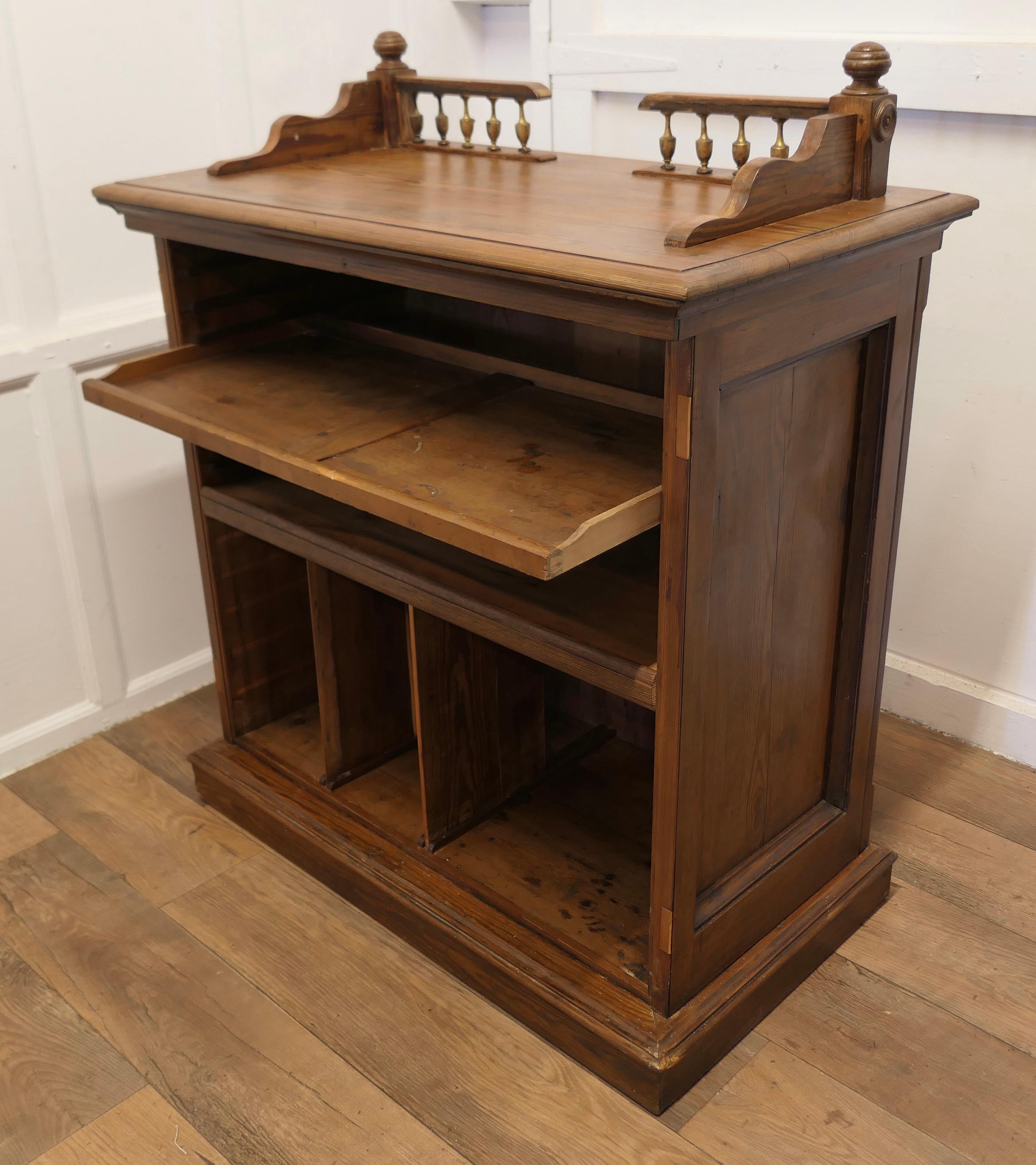 Pitch Pine Hotel Restaurant Reception Hostess Greeting Station  For Sale 4