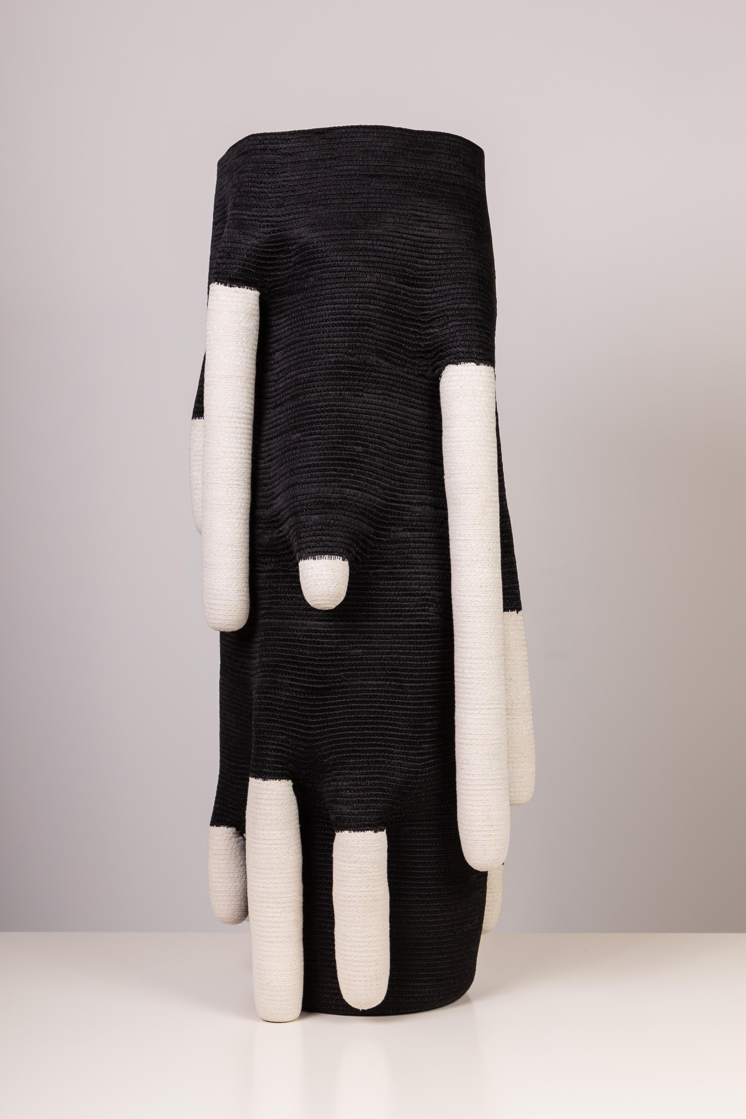 Sculpture en fibre de coton enduite et cousue en goutte d'eau de Doug Johnston, 2015 4