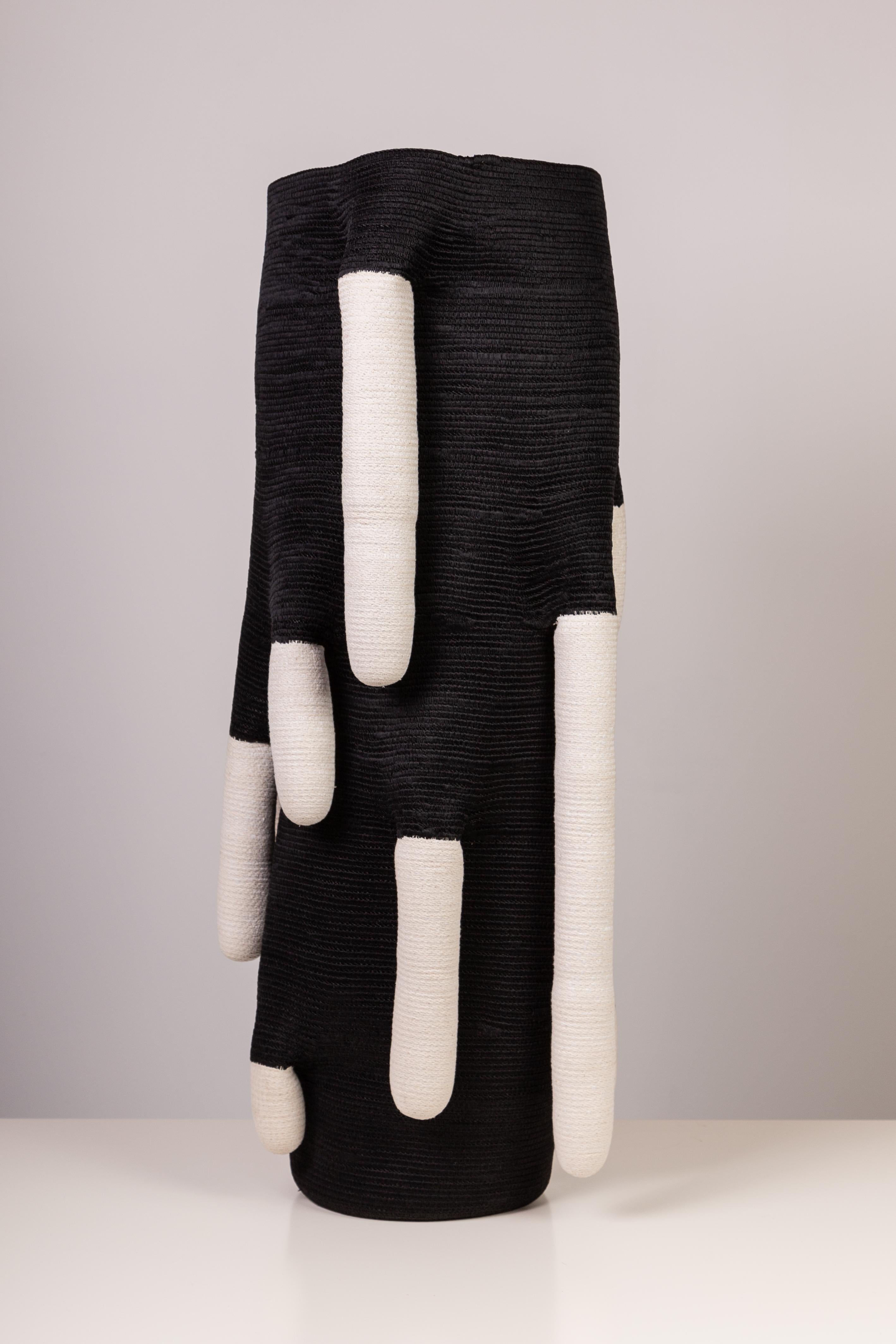Coton Sculpture en fibre de coton enduite et cousue en goutte d'eau de Doug Johnston, 2015