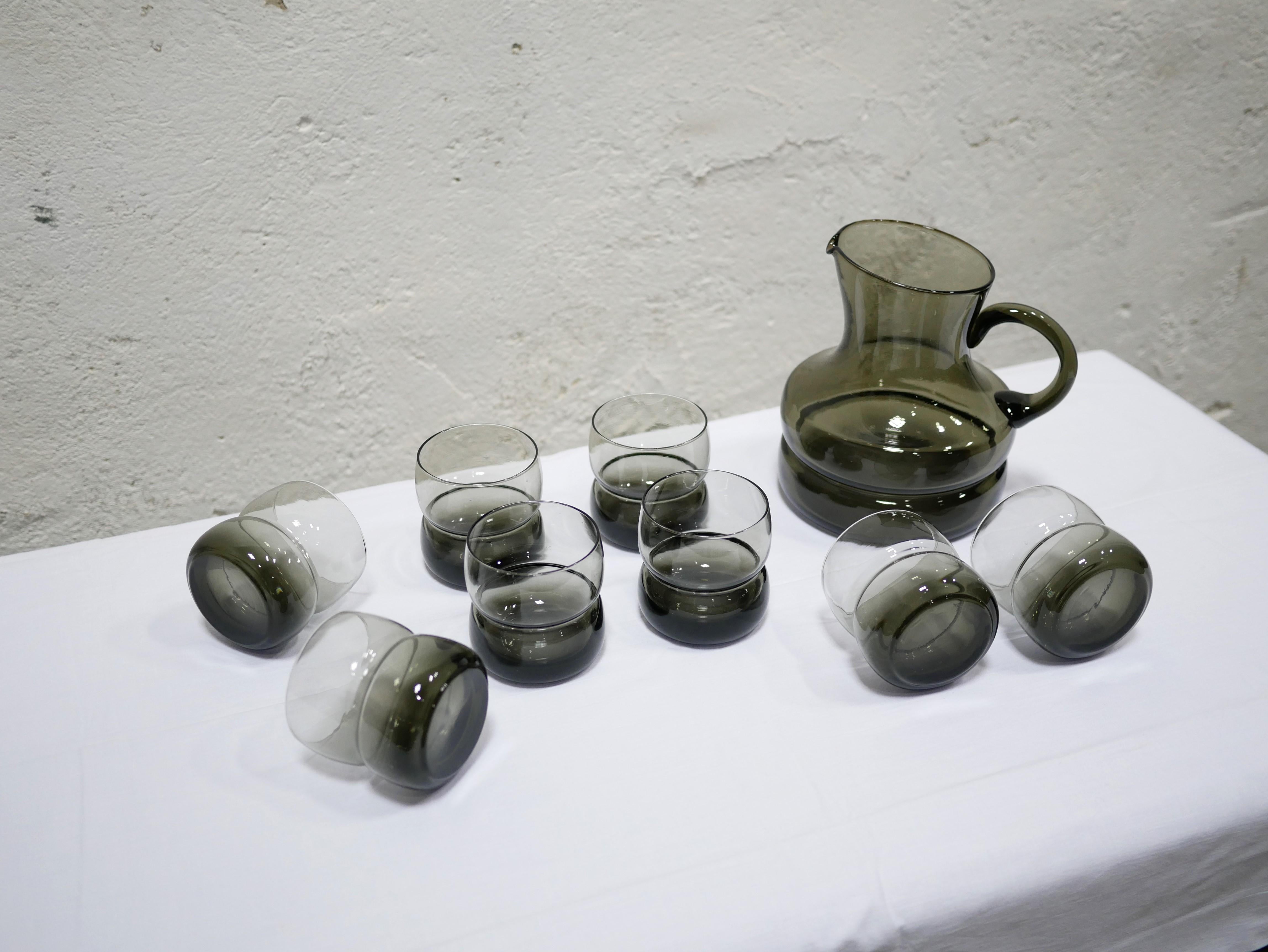 Pitcher and 8 Vintage Glasses in Smoked Glass 7