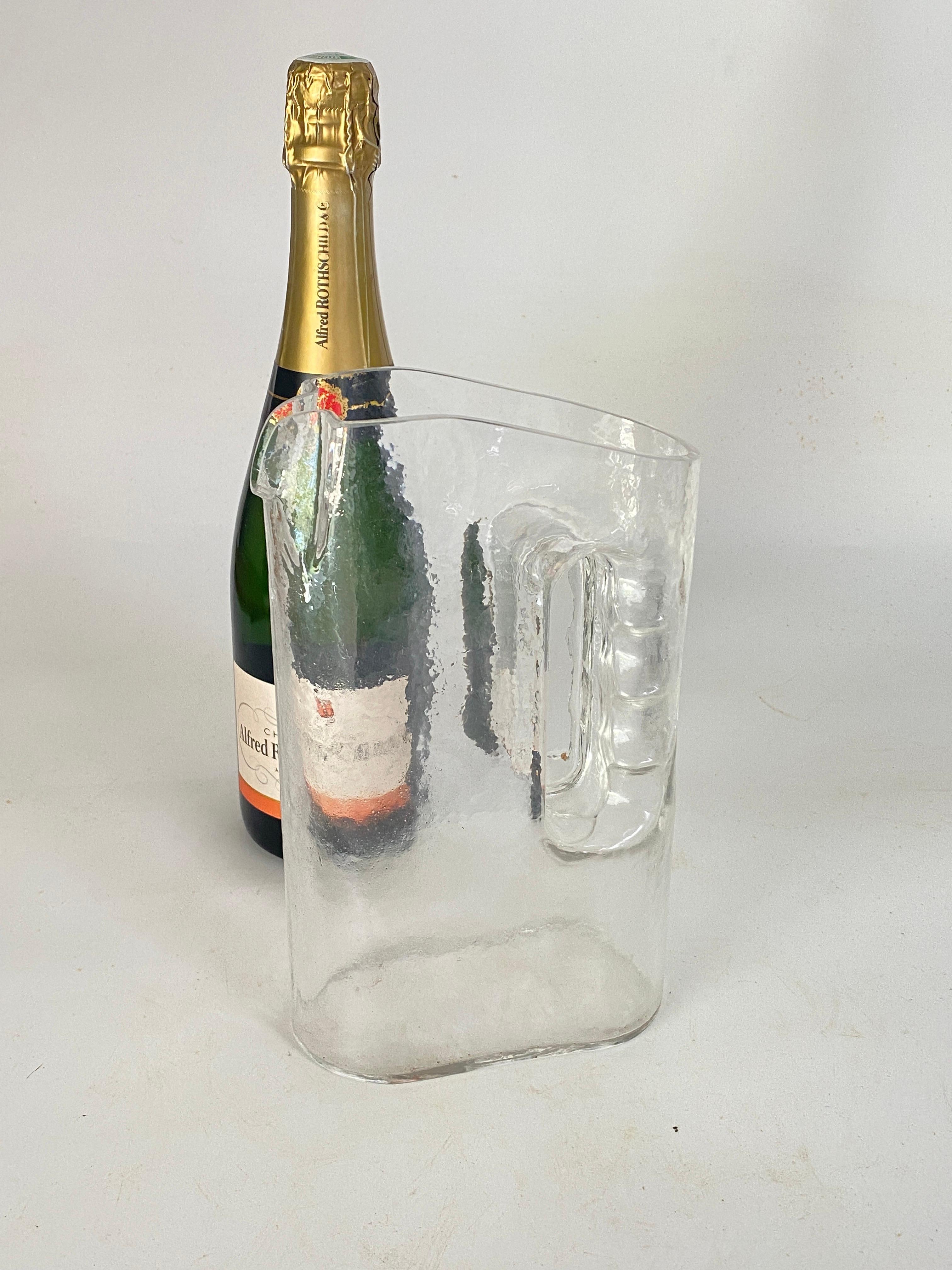 Pitcher et  Verres en verre d'art transparent Autria 1969 Seven Pieces  en vente 4