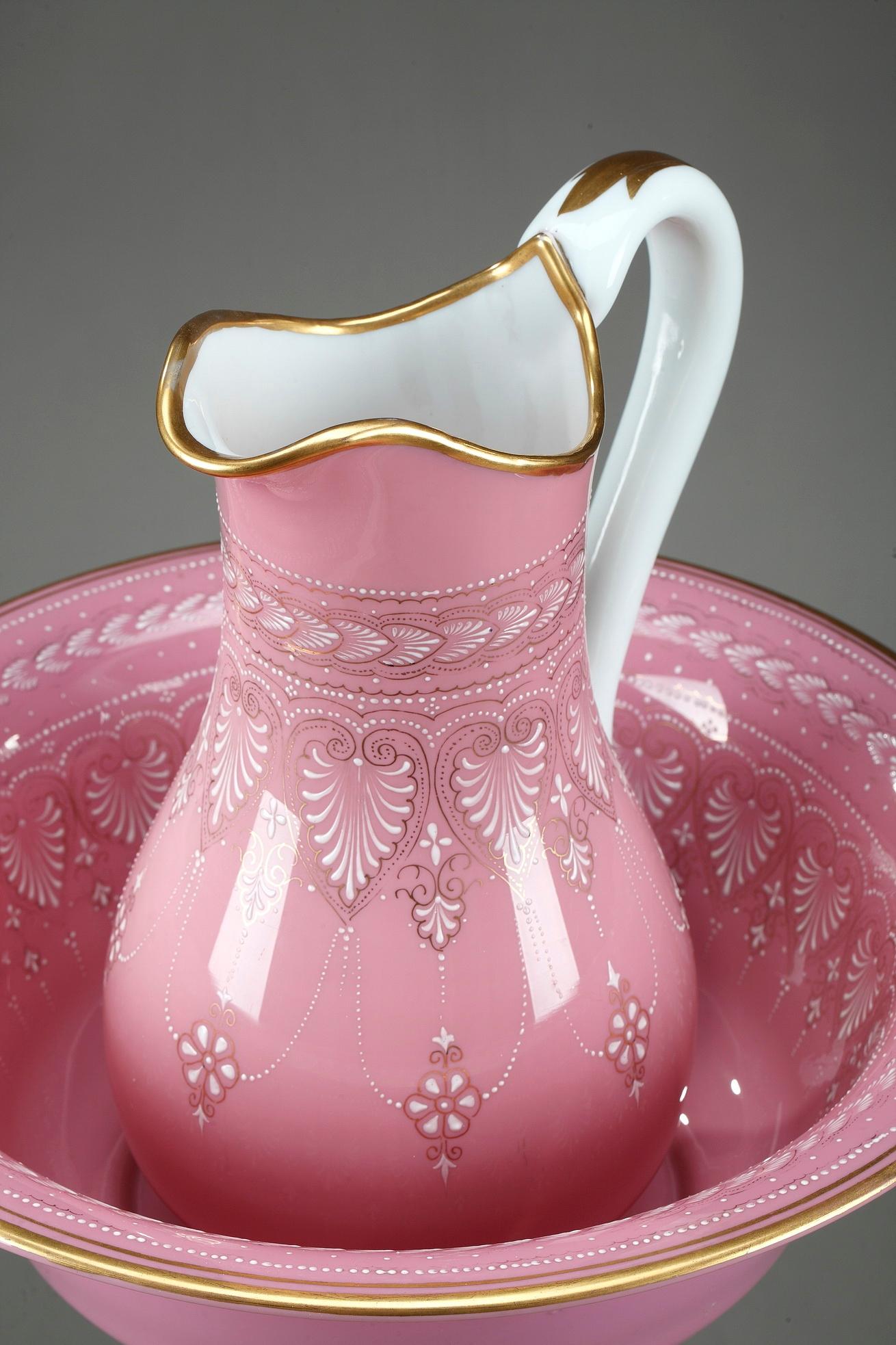 Pitcher and Its Opaline Basin on a Gilt Bronze Base, 19th Century For Sale 8
