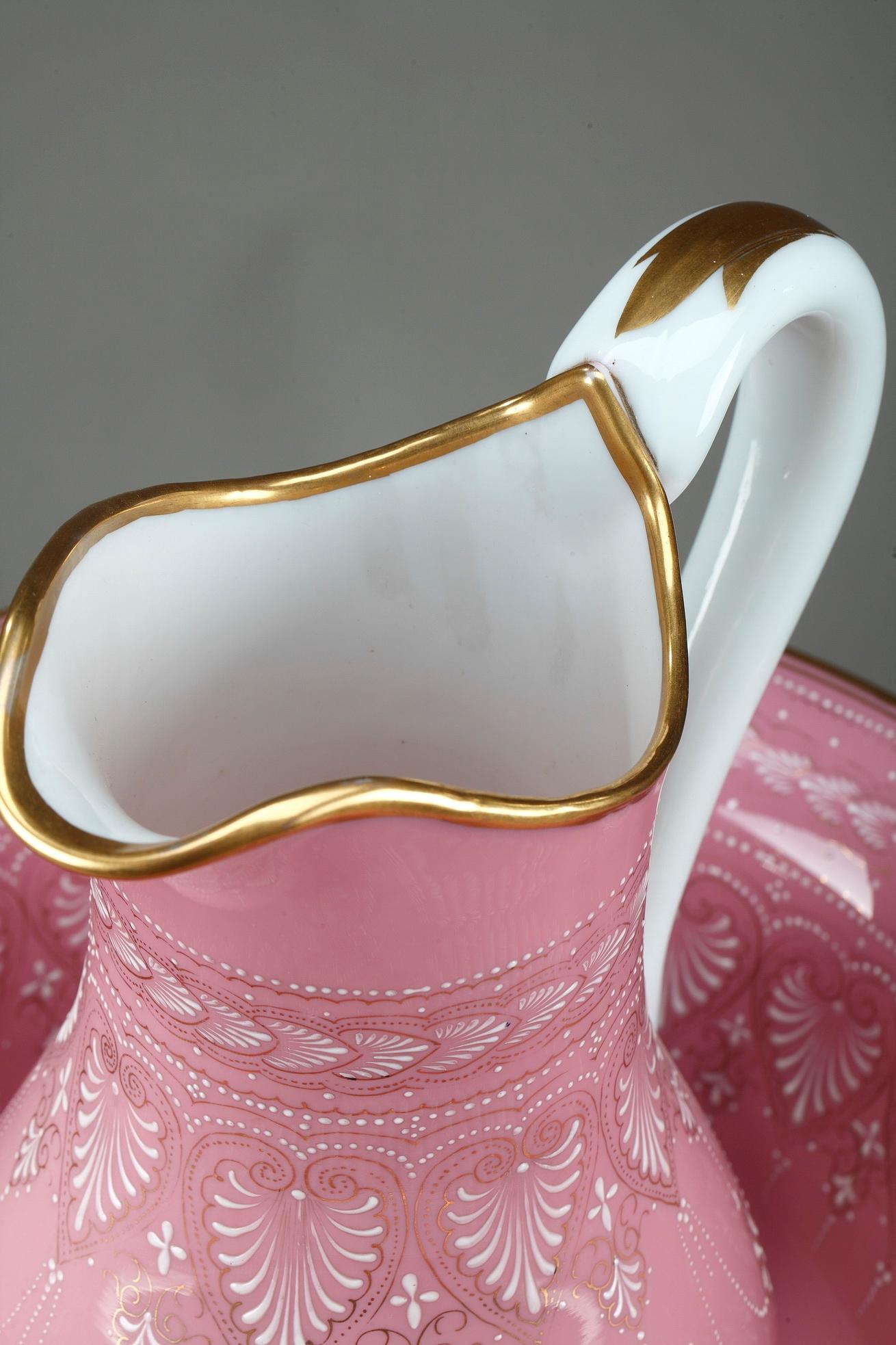 Pitcher and Its Opaline Basin on a Gilt Bronze Base, 19th Century For Sale 9