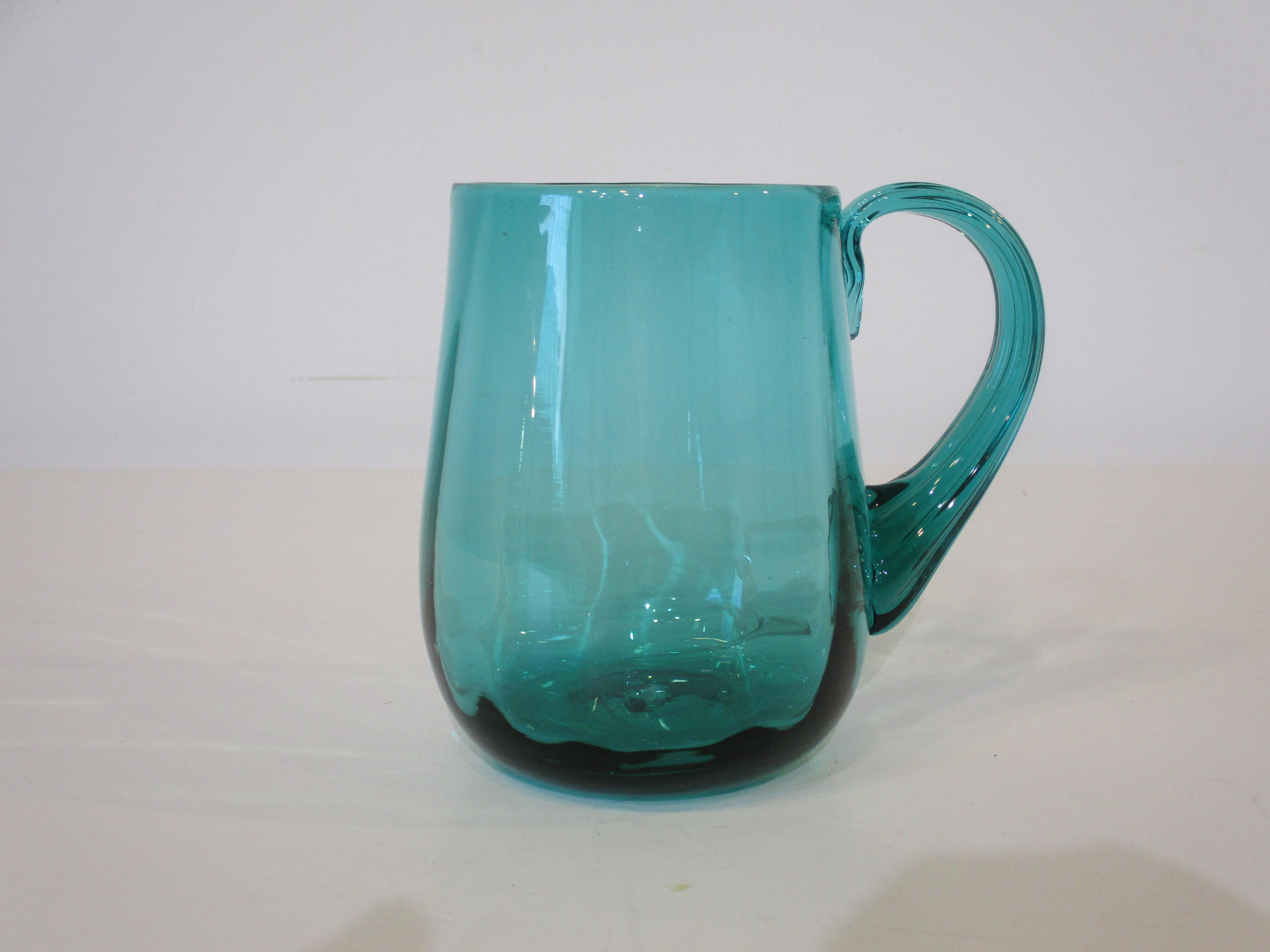 Mid-Century Modern Pitcher and Mug Set by Wayne Husted for Blenko Glass  For Sale