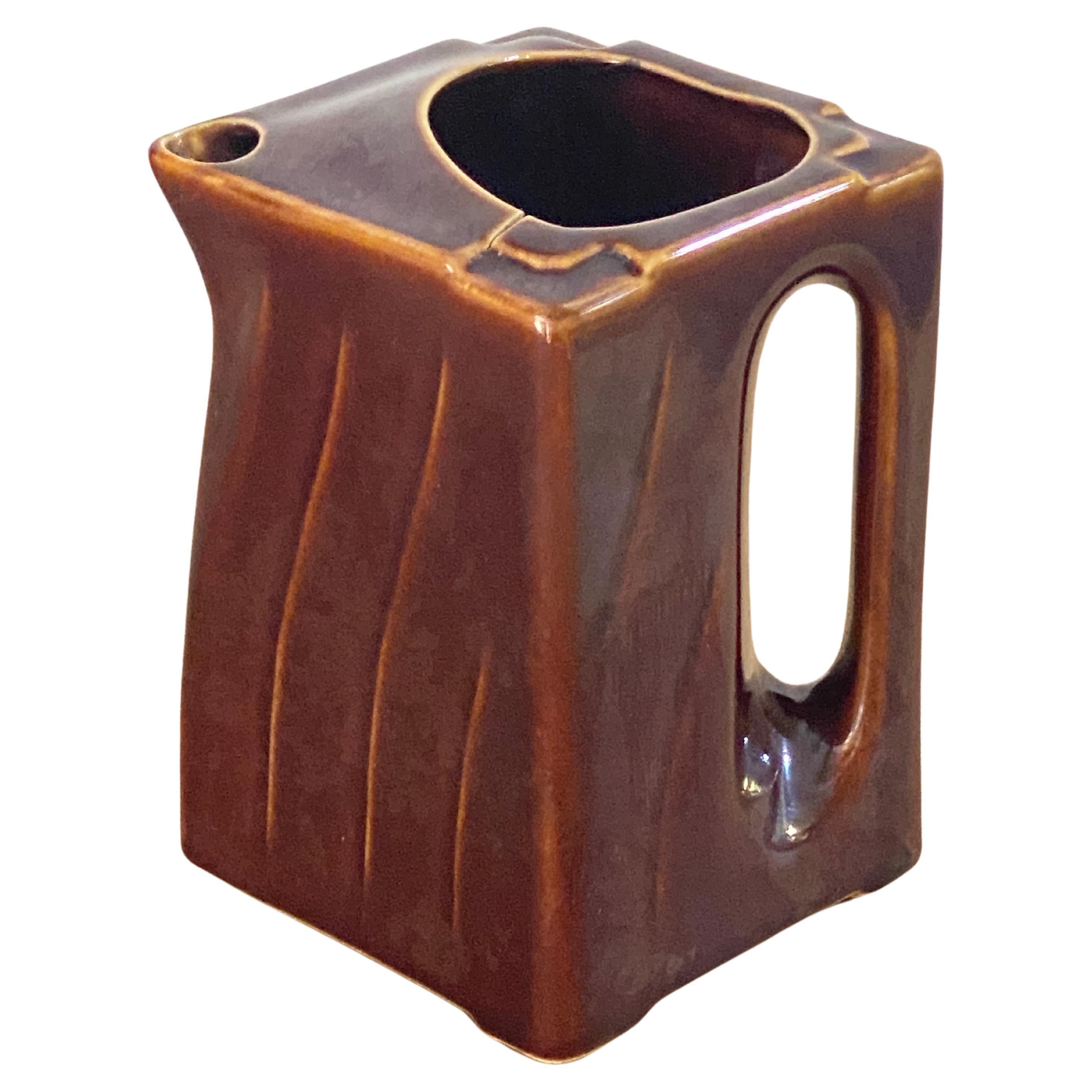 Jarra de cerámica de Vallauris, color marrón, forma original, Francec 1970