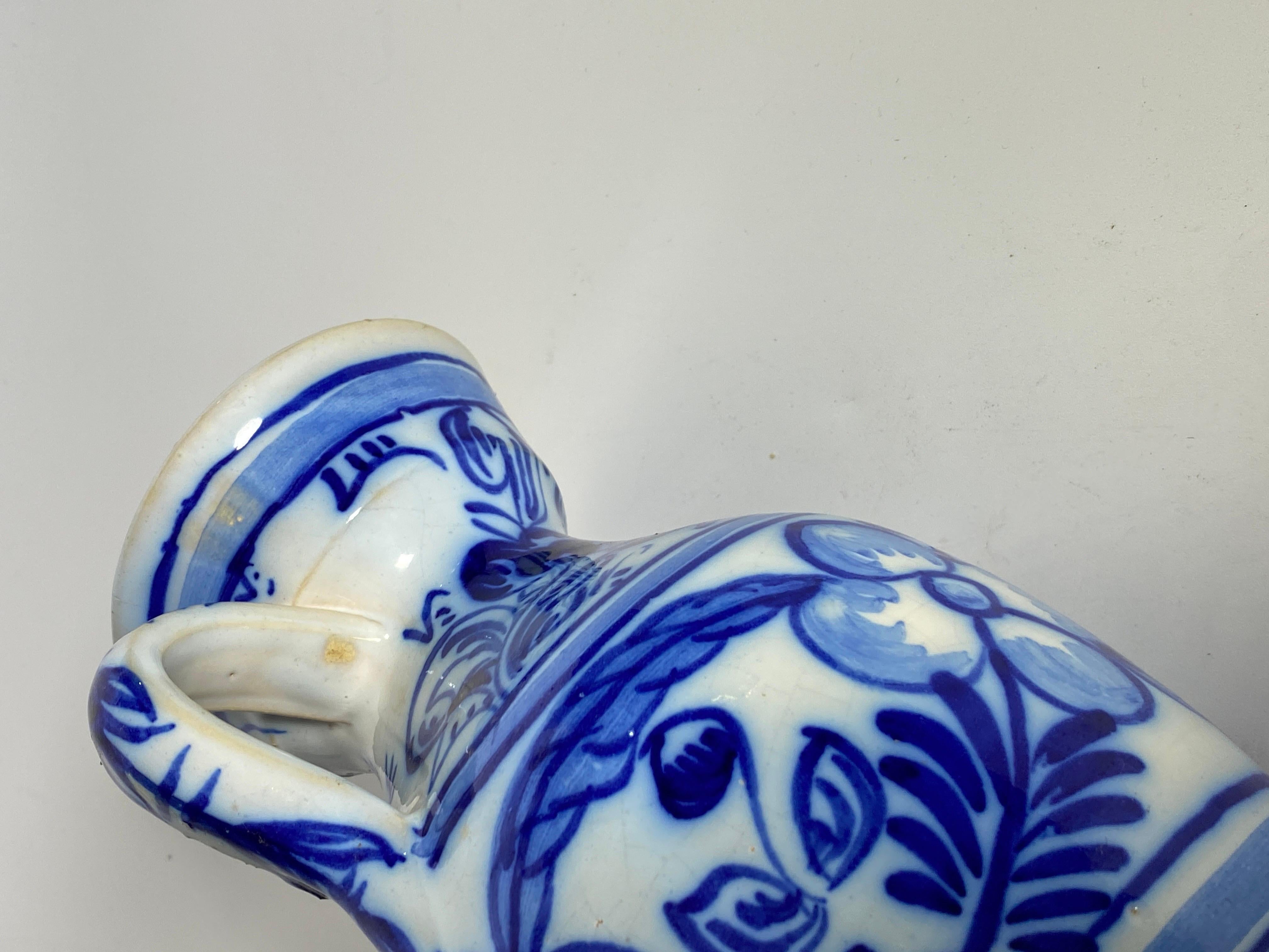 Pitcher in Faience, White and Blue Color, circa 1960 Netherlands In Good Condition For Sale In Auribeau sur Siagne, FR