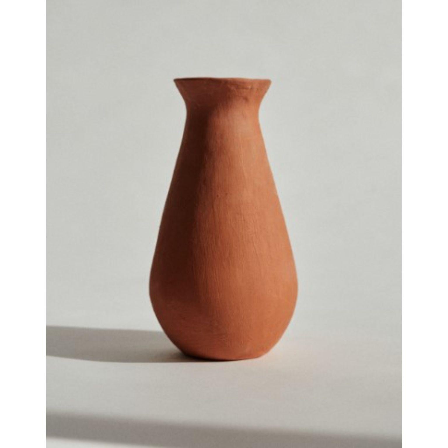 Pitcher of water in Terracota by Marta Bonilla
Dimensions: D 8 x H 24 cm
Materials: Terracotta, Clay

Pitcher of water in terracotta: Water jug modeled by hand enameled inside.

Marta Bonilla designs and creates her pieces in Barcelona, where