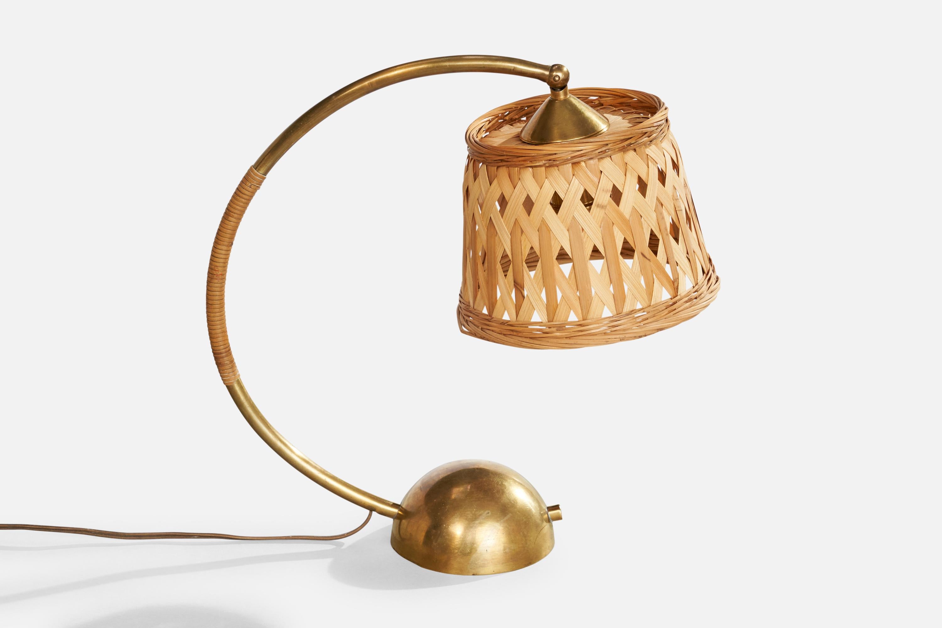 Mid-Century moderno Attribuzione Pitt Müller, lampada da tavolo, ottone, rattan, Germania, anni '50 in vendita