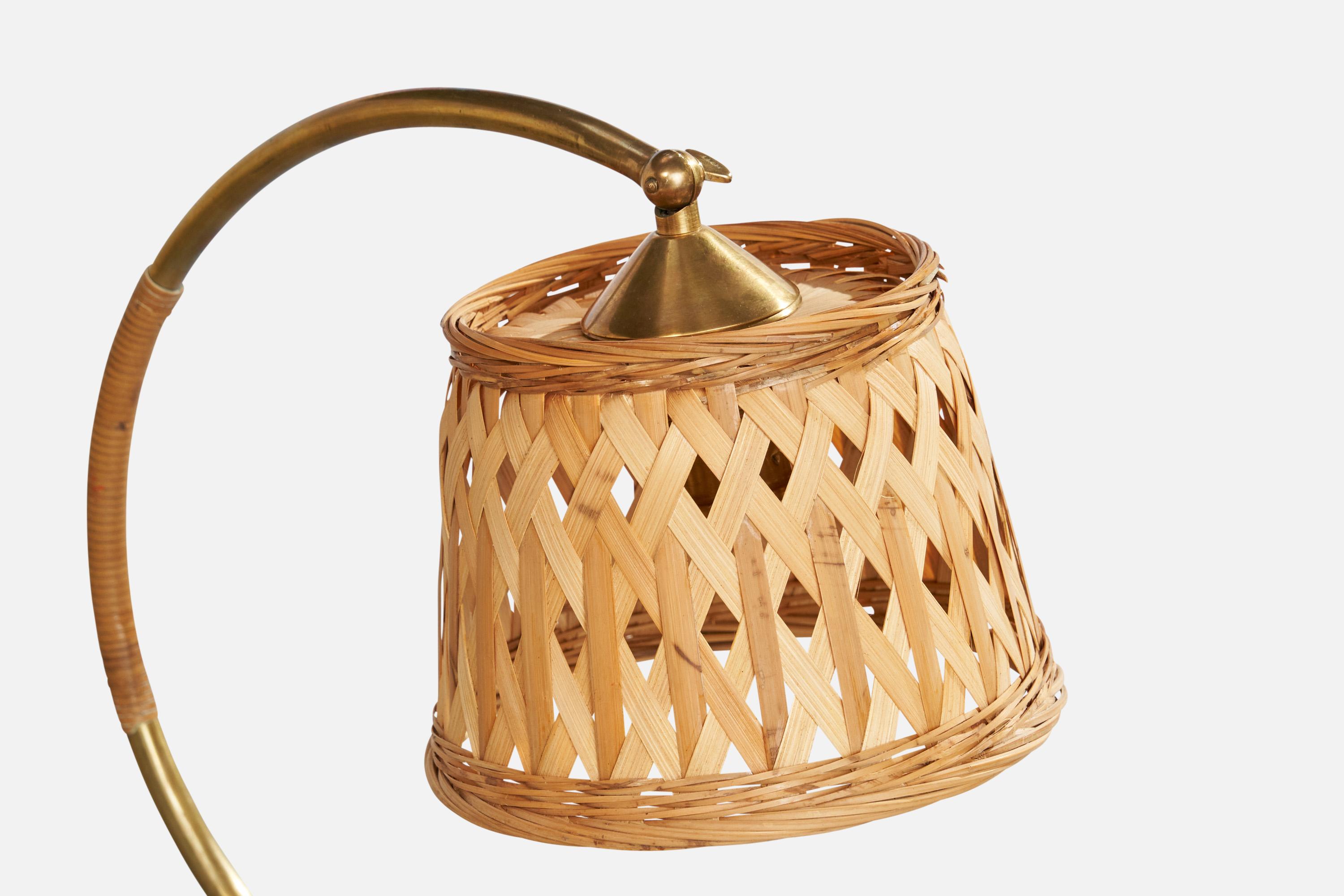 Attribuzione Pitt Müller, lampada da tavolo, ottone, rattan, Germania, anni '50 In condizioni buone in vendita a High Point, NC