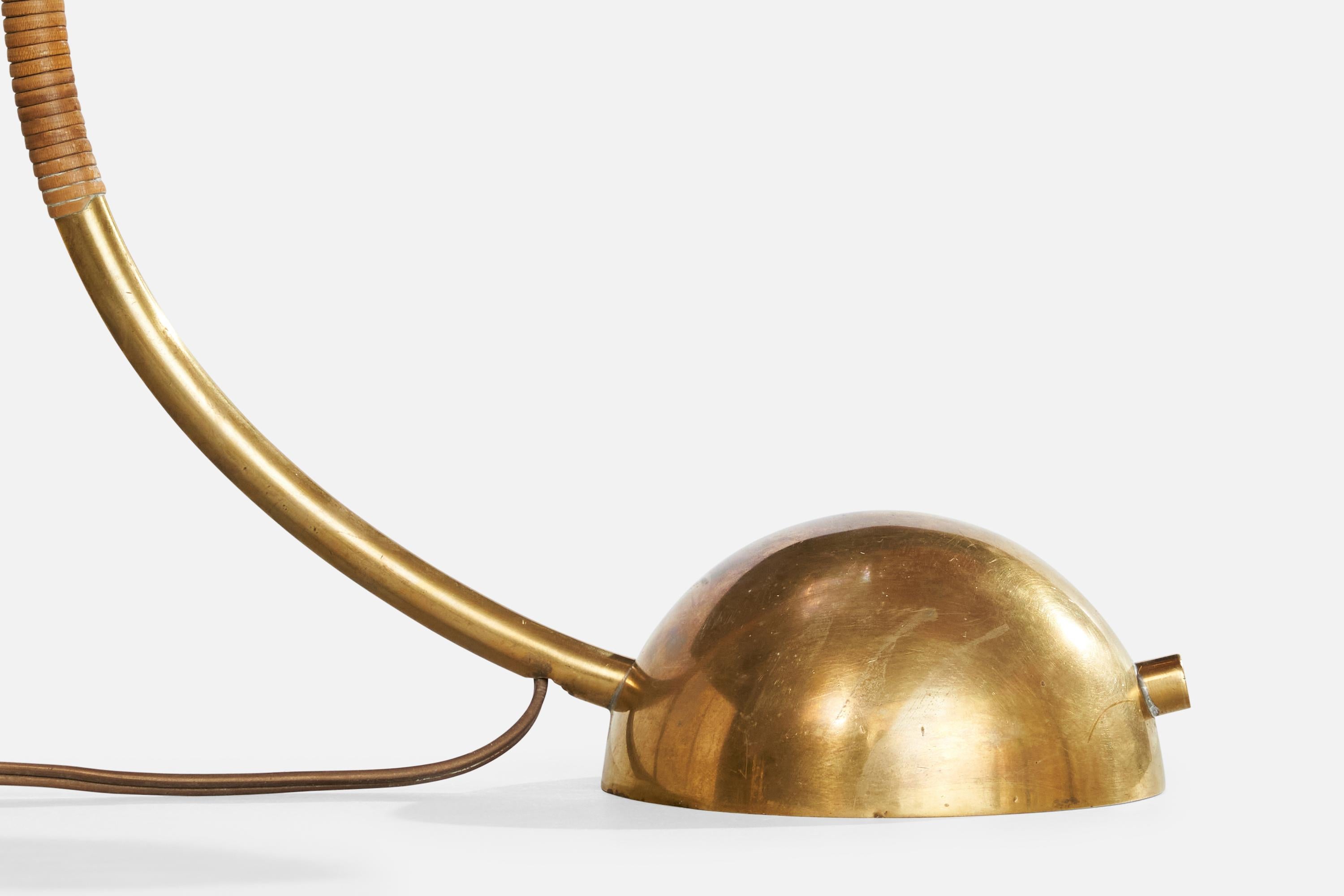 Ottone Attribuzione Pitt Müller, lampada da tavolo, ottone, rattan, Germania, anni '50 in vendita