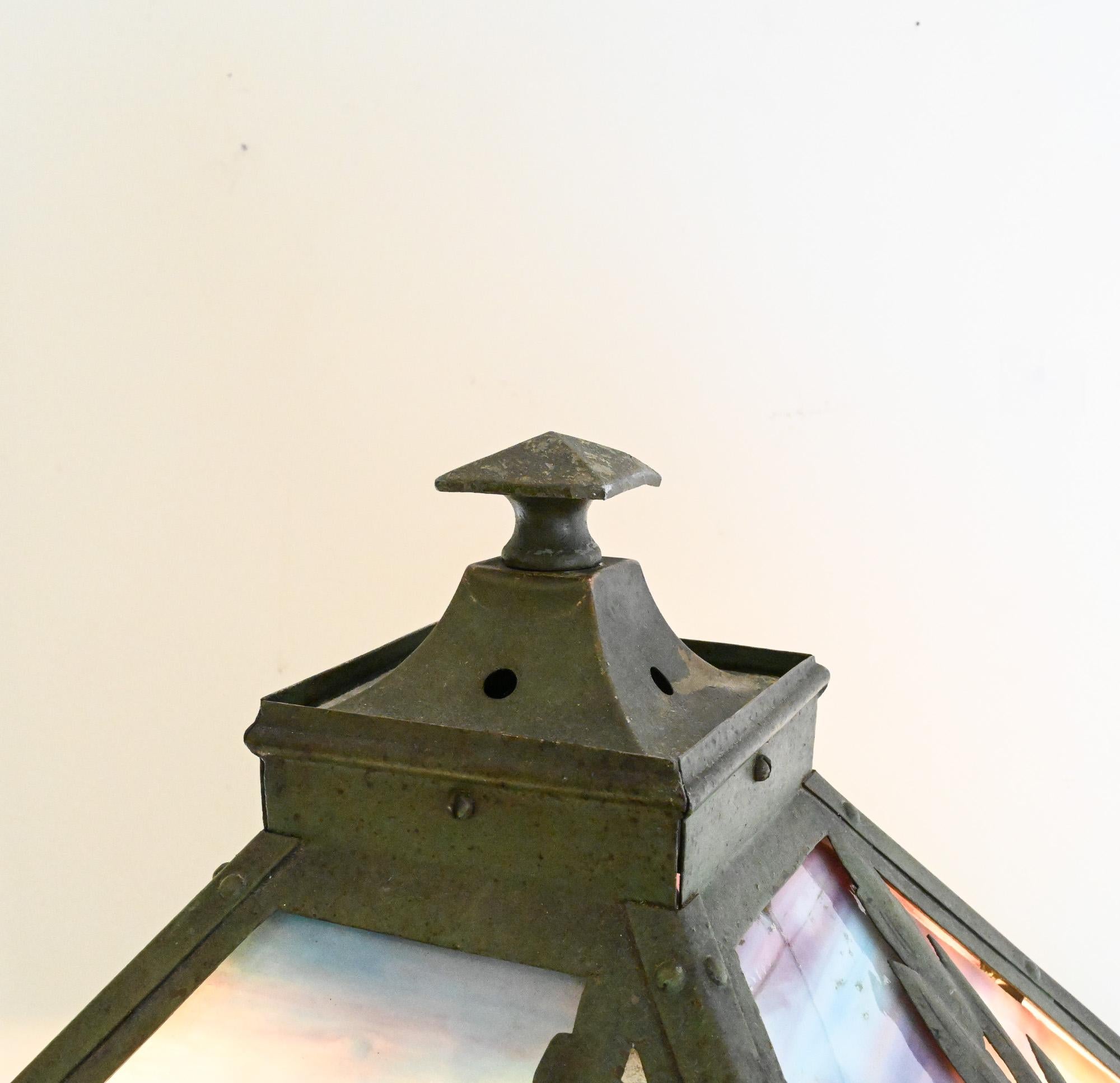 Pittsburgh Scenic Slag Glass Table Lamp (lampe de table) en vente 7