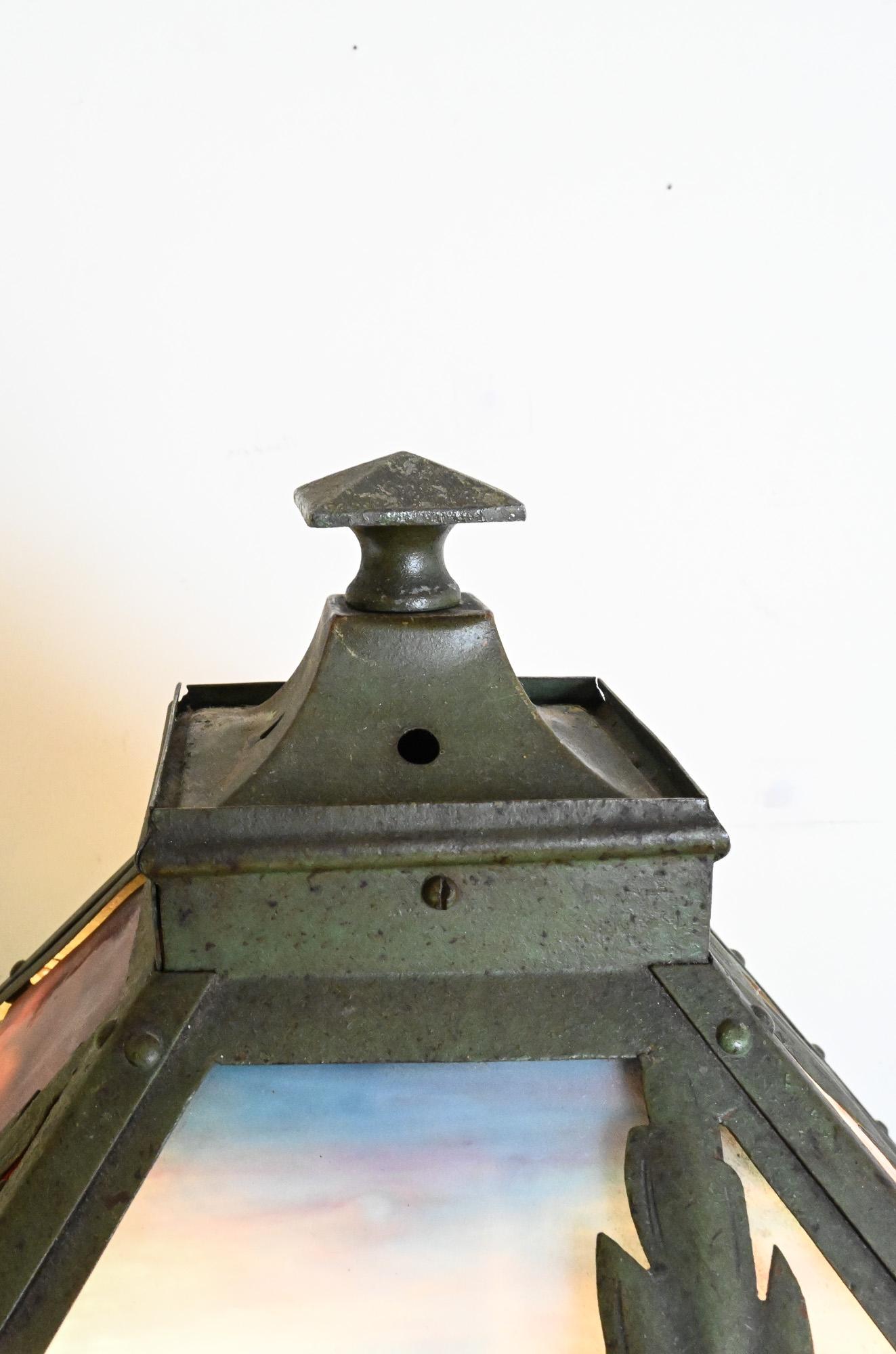 Pittsburgh Scenic Slag Glass Table Lamp (lampe de table) en vente 8