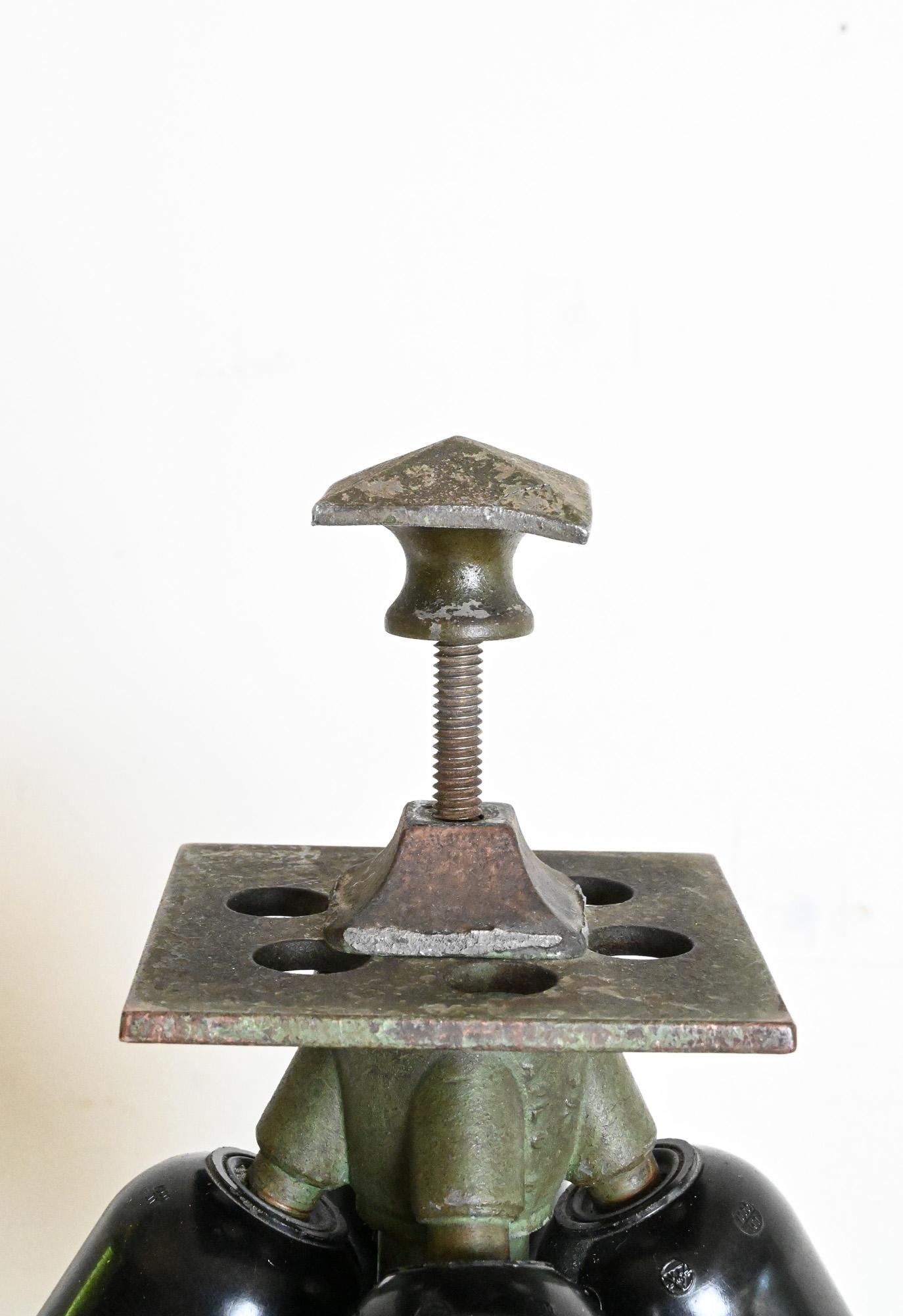 Pittsburgh Scenic Slag Glass Table Lamp (lampe de table) en vente 2