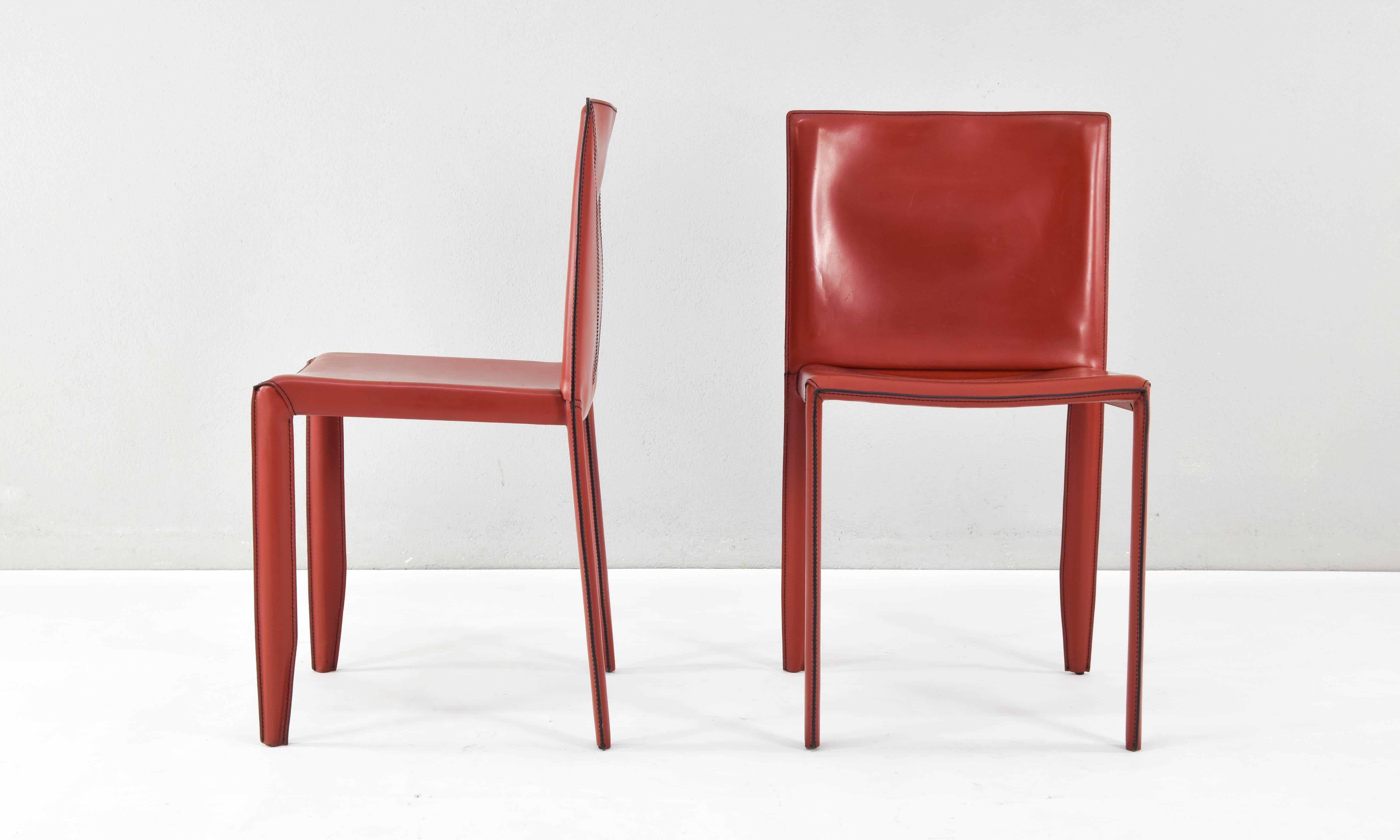 Piuma Italian Modern Leather Chairs Set of Two by Studio Kronos for Cattelan 90s In Good Condition In Escalona, Toledo