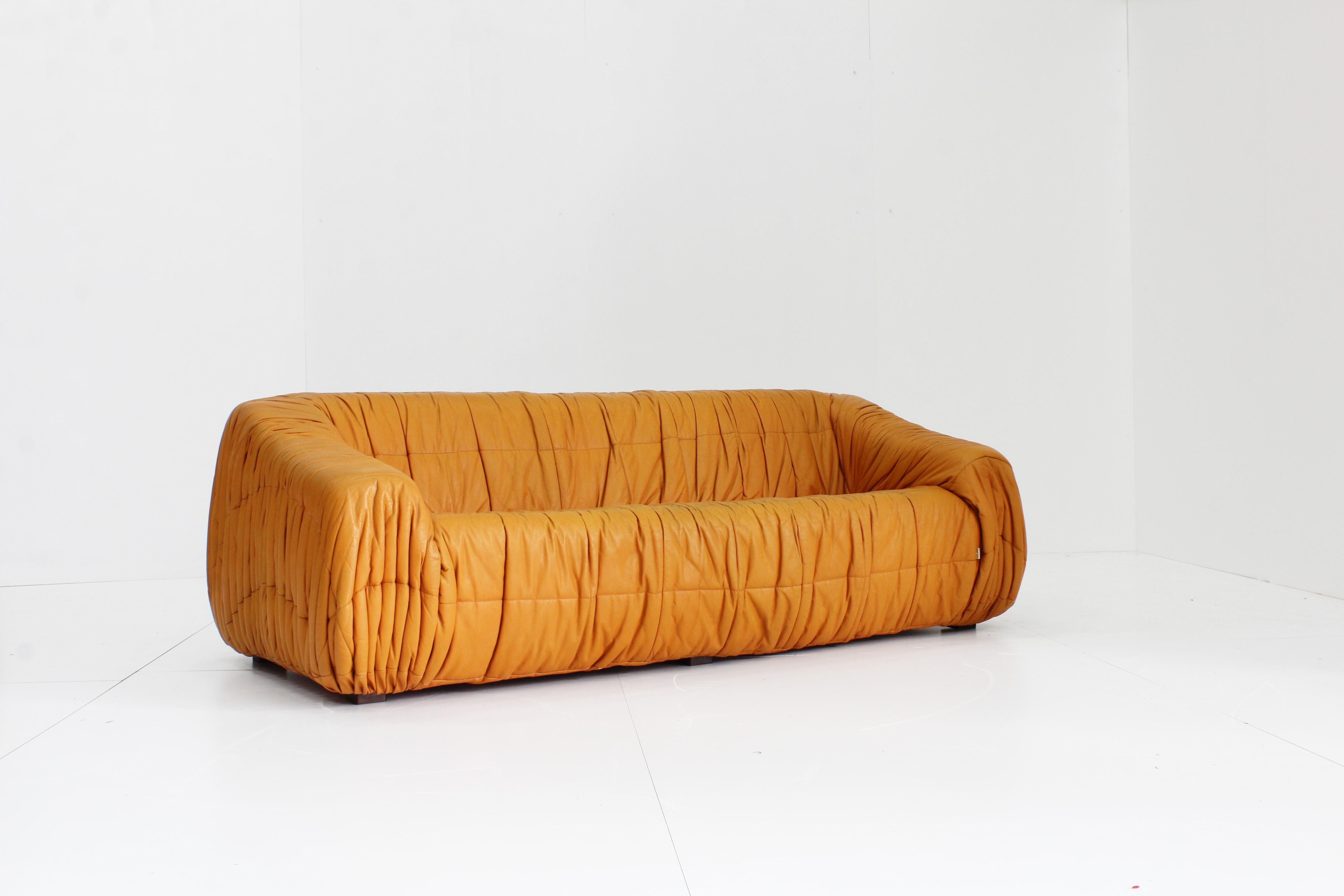 Piumino cognac sofa and armchairs set by De Pas, D’urbino & Lomazzi for Dell’Oca 6