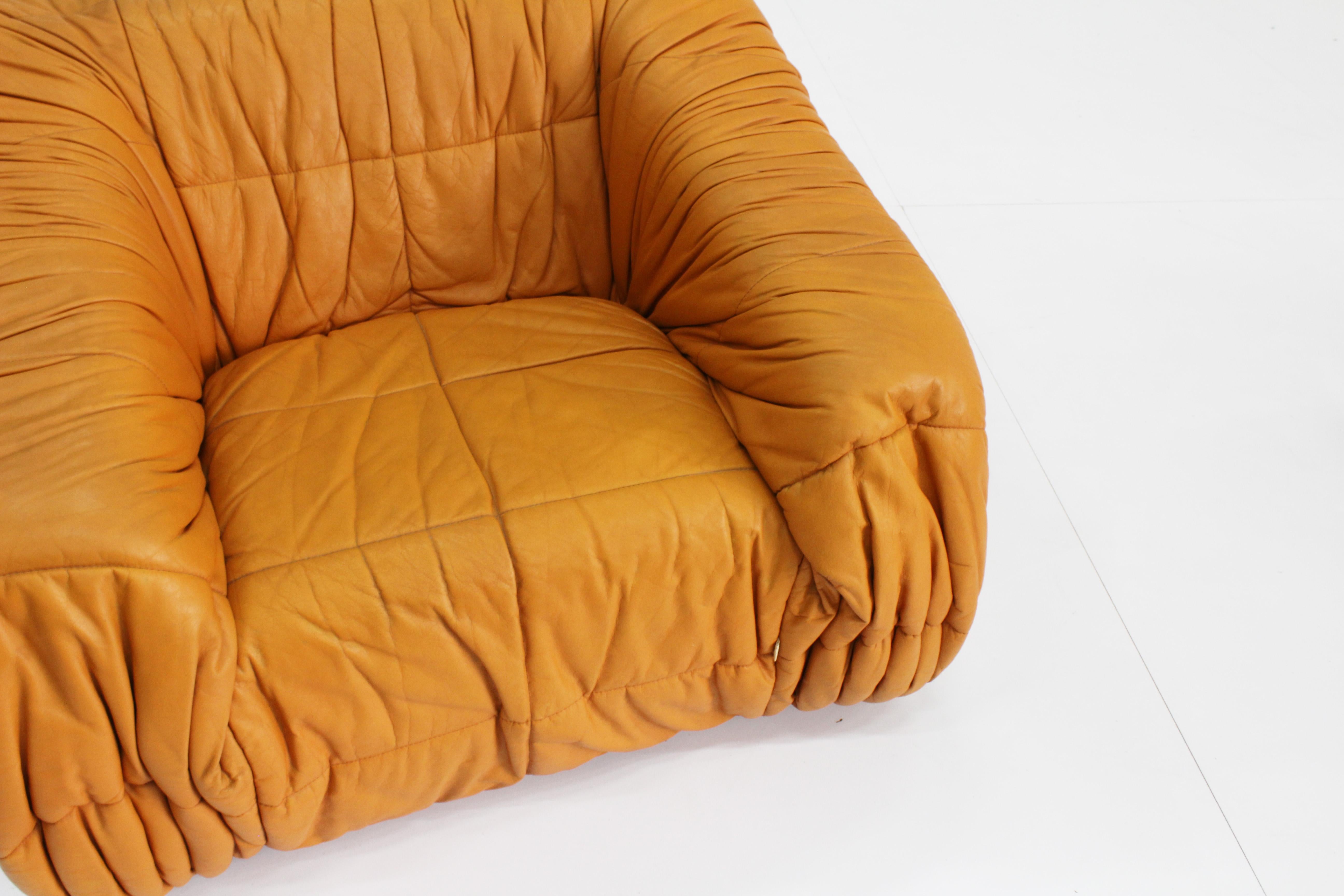Piumino cognac sofa and armchairs set by De Pas, D’urbino & Lomazzi for Dell’Oca In Good Condition In OSS, NB