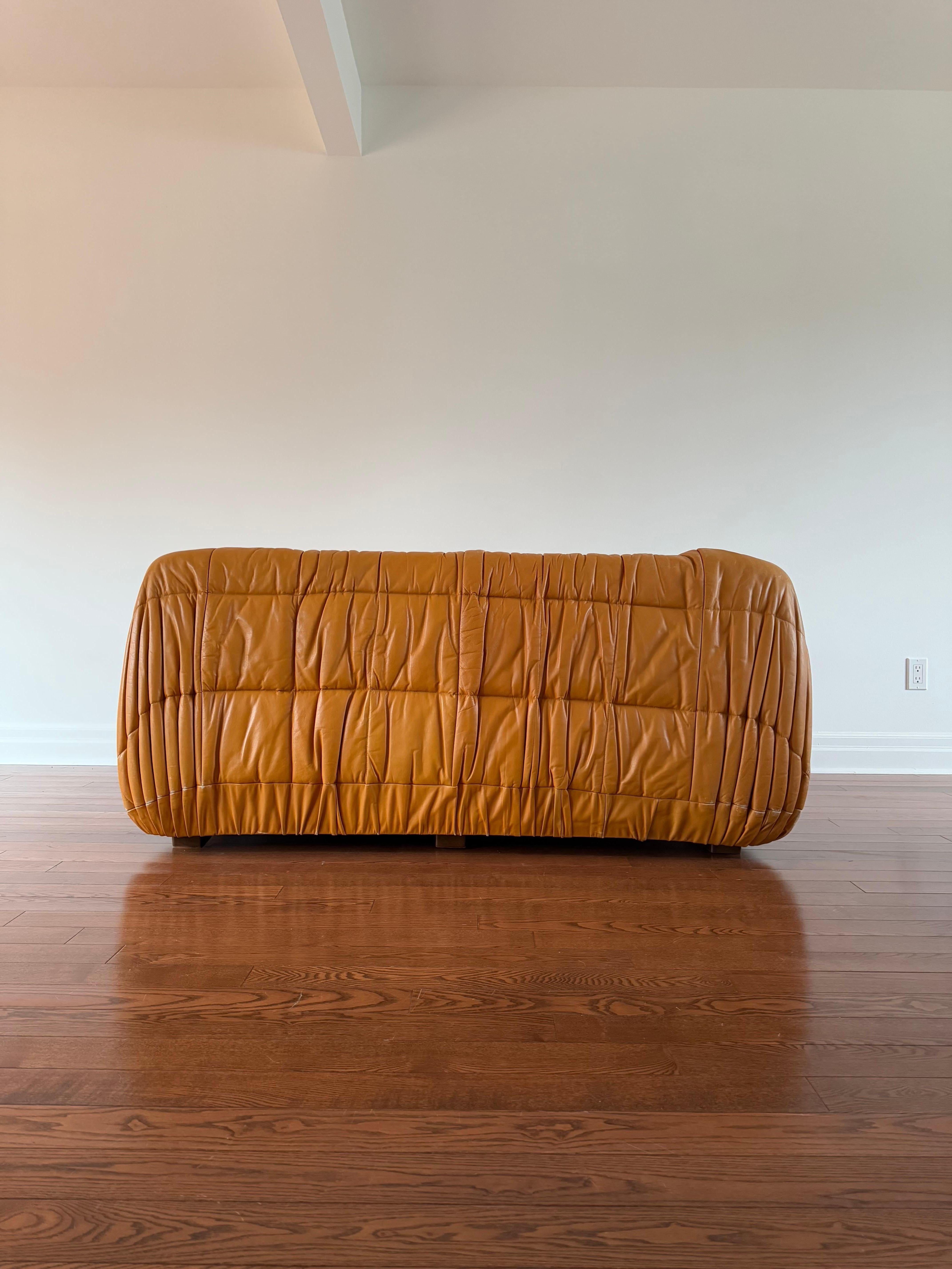 Loveseat Piumino by De Pas, D'urbino & Lomazzi for Dall'Oca, 1970s finales del siglo XX en venta