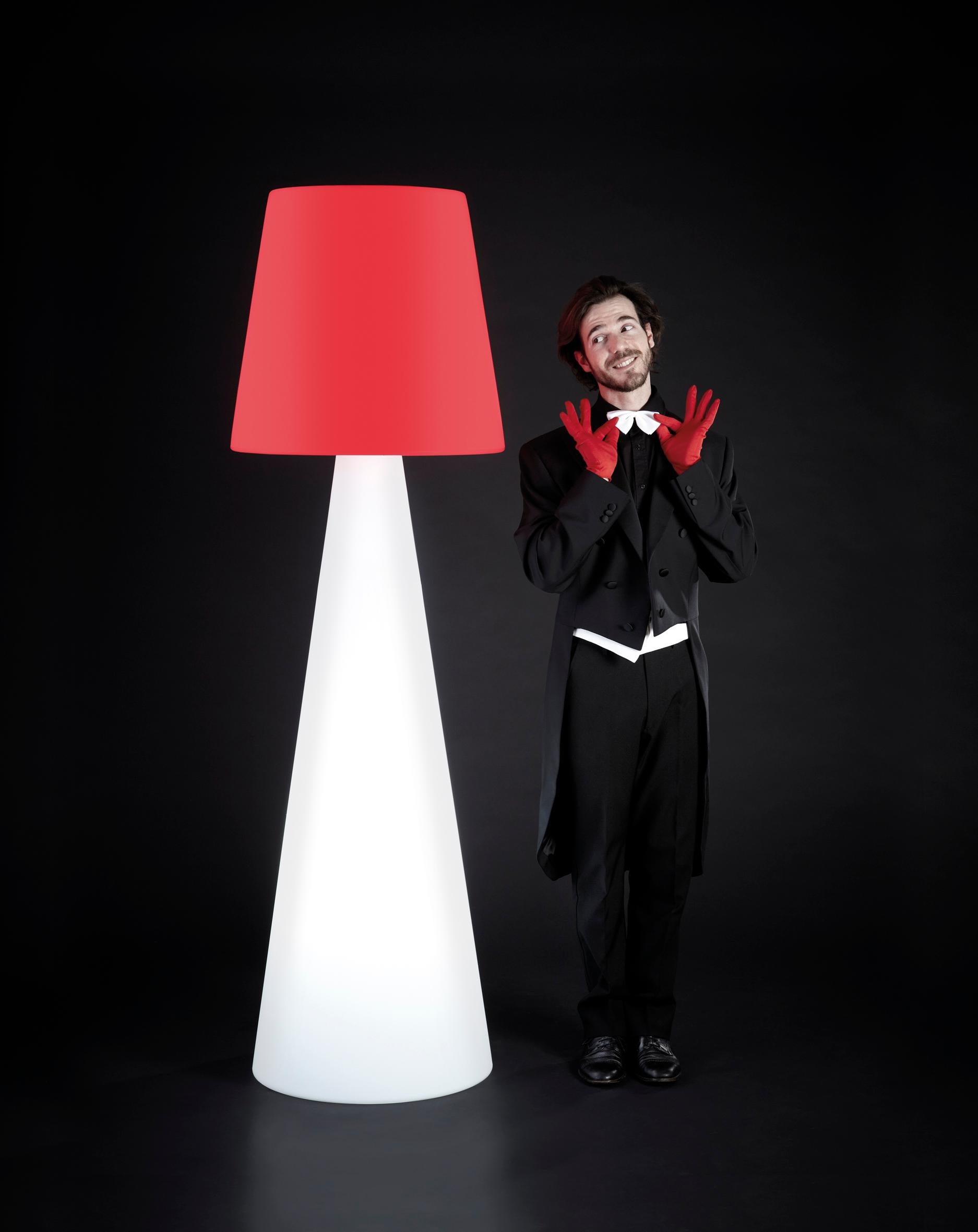 Pivot Small Floor Lamp by Carlo Constantini In New Condition For Sale In Geneve, CH