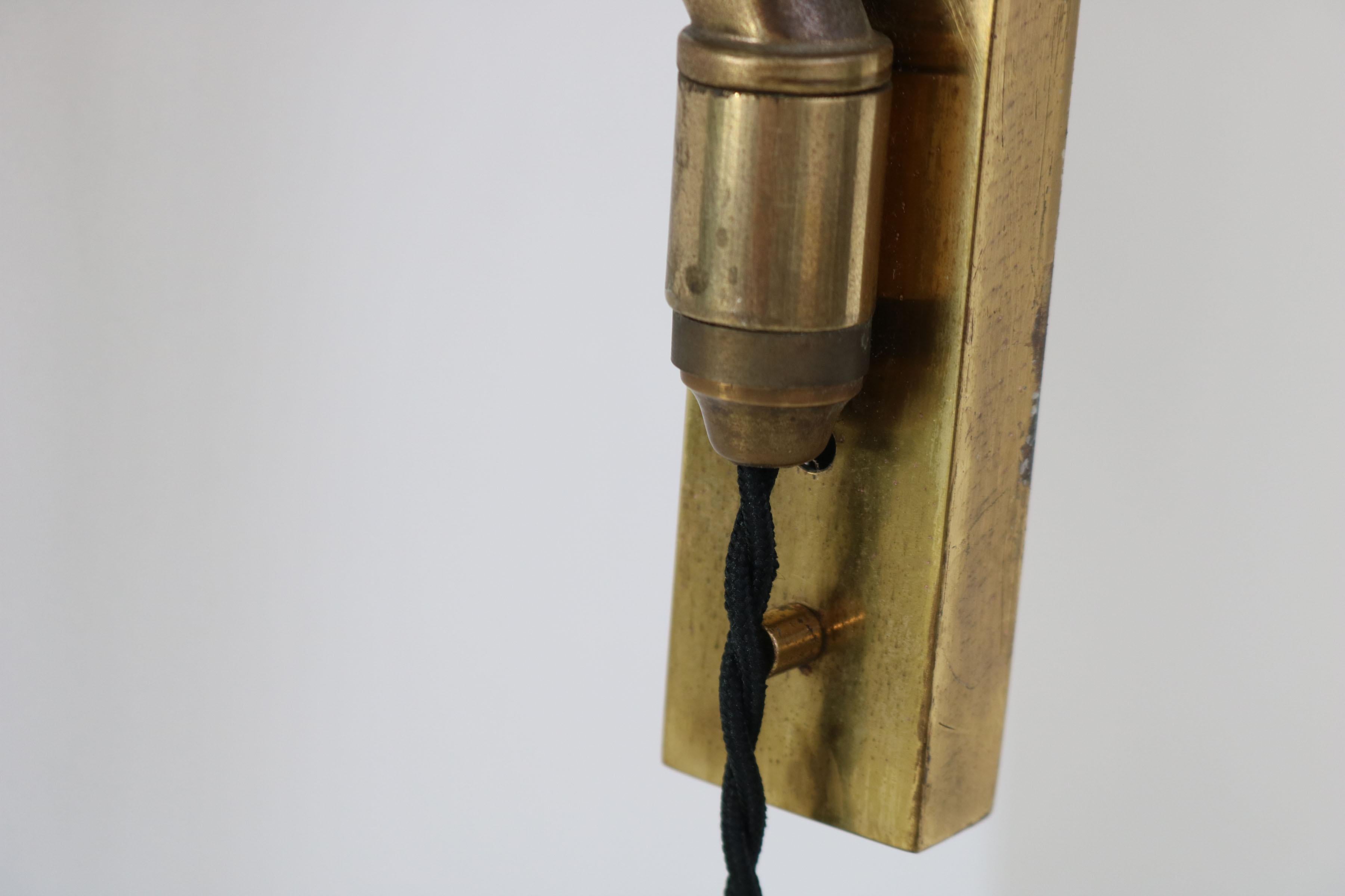 Pivoting height-adjustable Italian telescopic wall light from the 1950s. For Sale 5